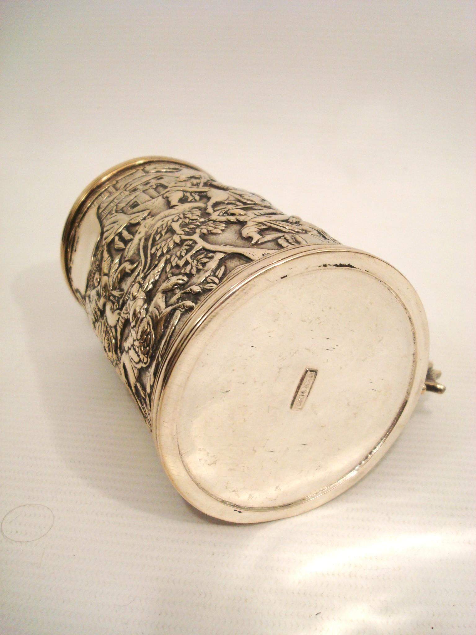 19 Century Chinese Export silver Dragon-Handled Mug / Tankard For Sale 5