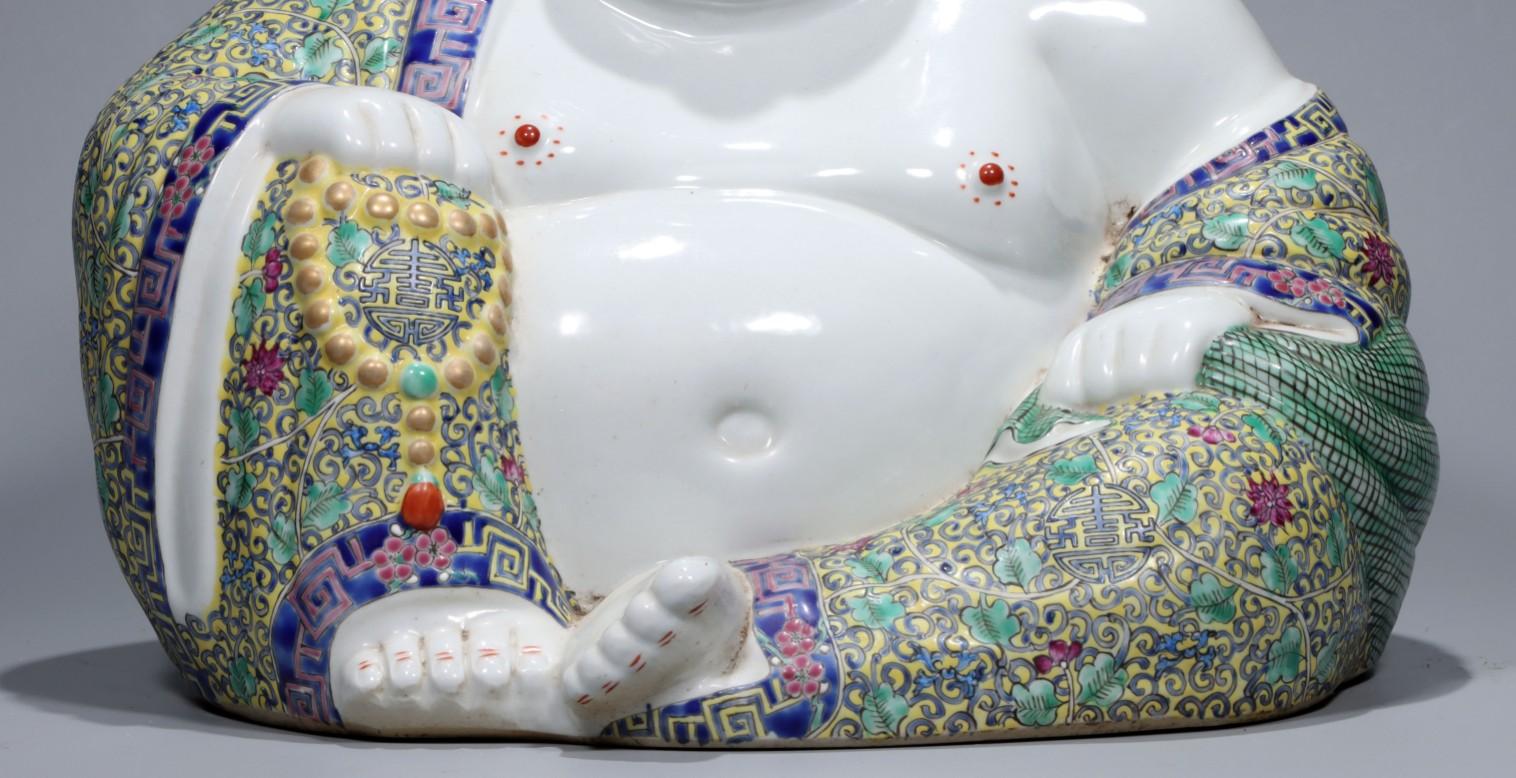 19th Century 19 Century Chinese Zhu Maoji Gilded Maitreya Smiling Buddha Statue For Sale