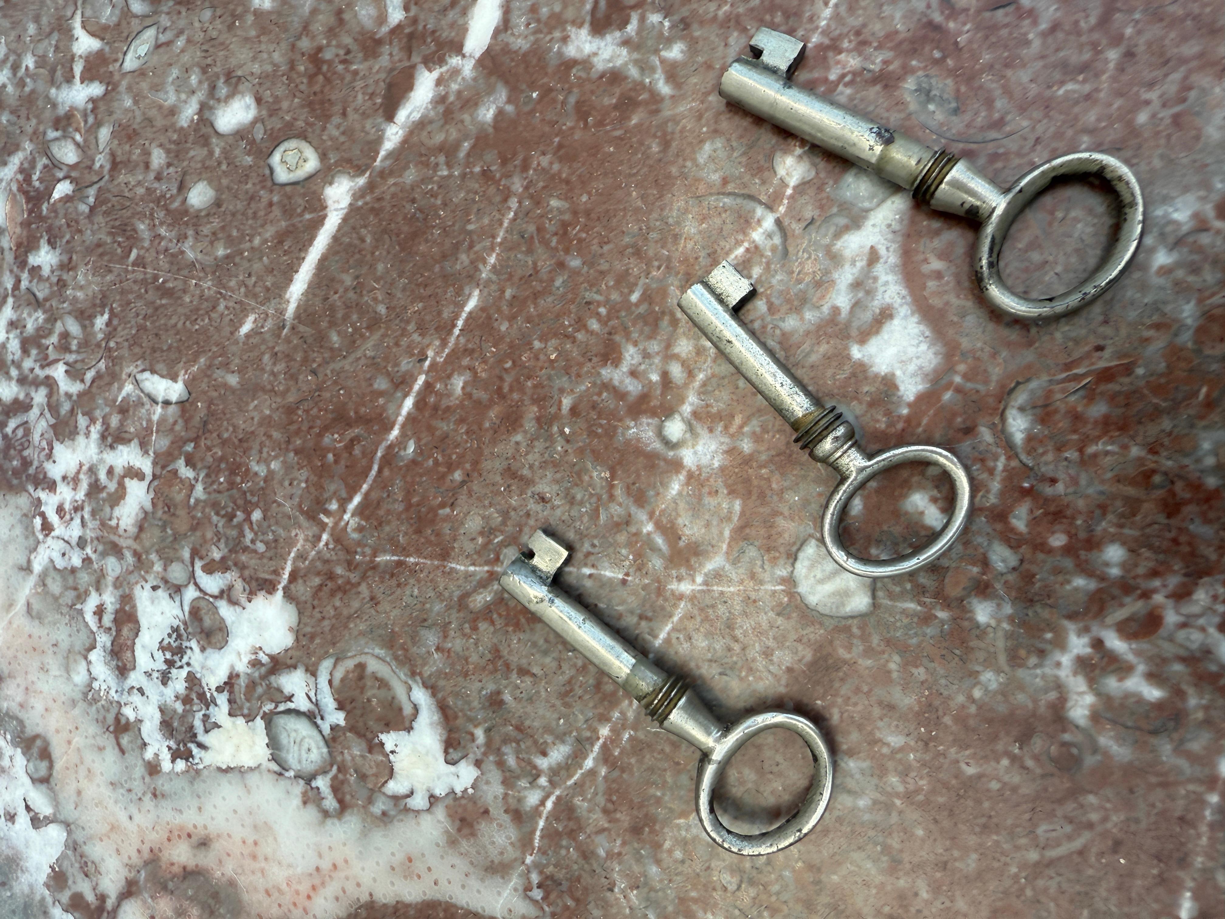 XIX secolo Cassapanca Impero francese del 19° secolo con piano in marmo in vendita