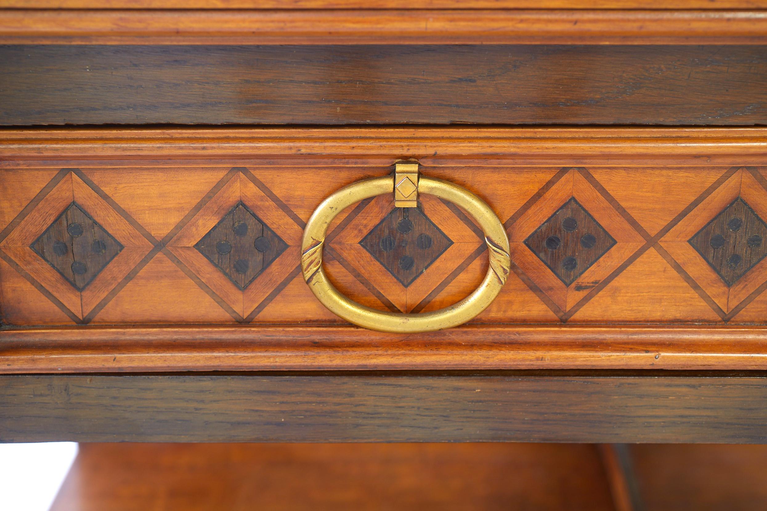 Französisches Sideboard im Louis-XV-Stil des 19. Jahrhunderts  (Louis XV.) im Angebot