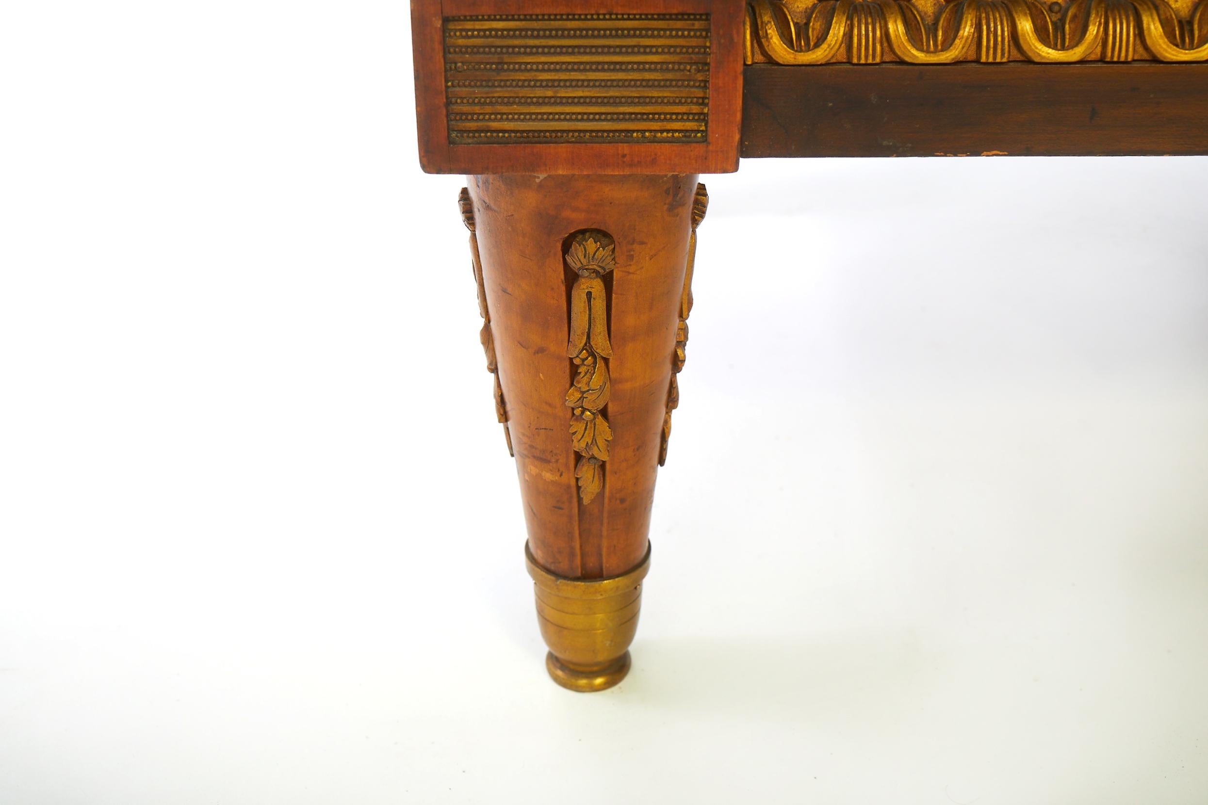 Französisches Sideboard im Louis-XV-Stil des 19. Jahrhunderts  (Messing) im Angebot