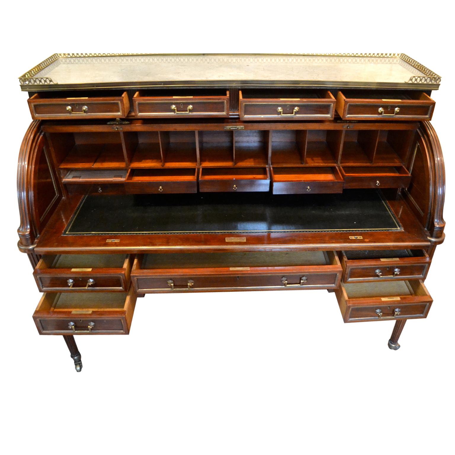 19th Century French Louis XVI Style Mahogany Cylinder Desk For Sale 2