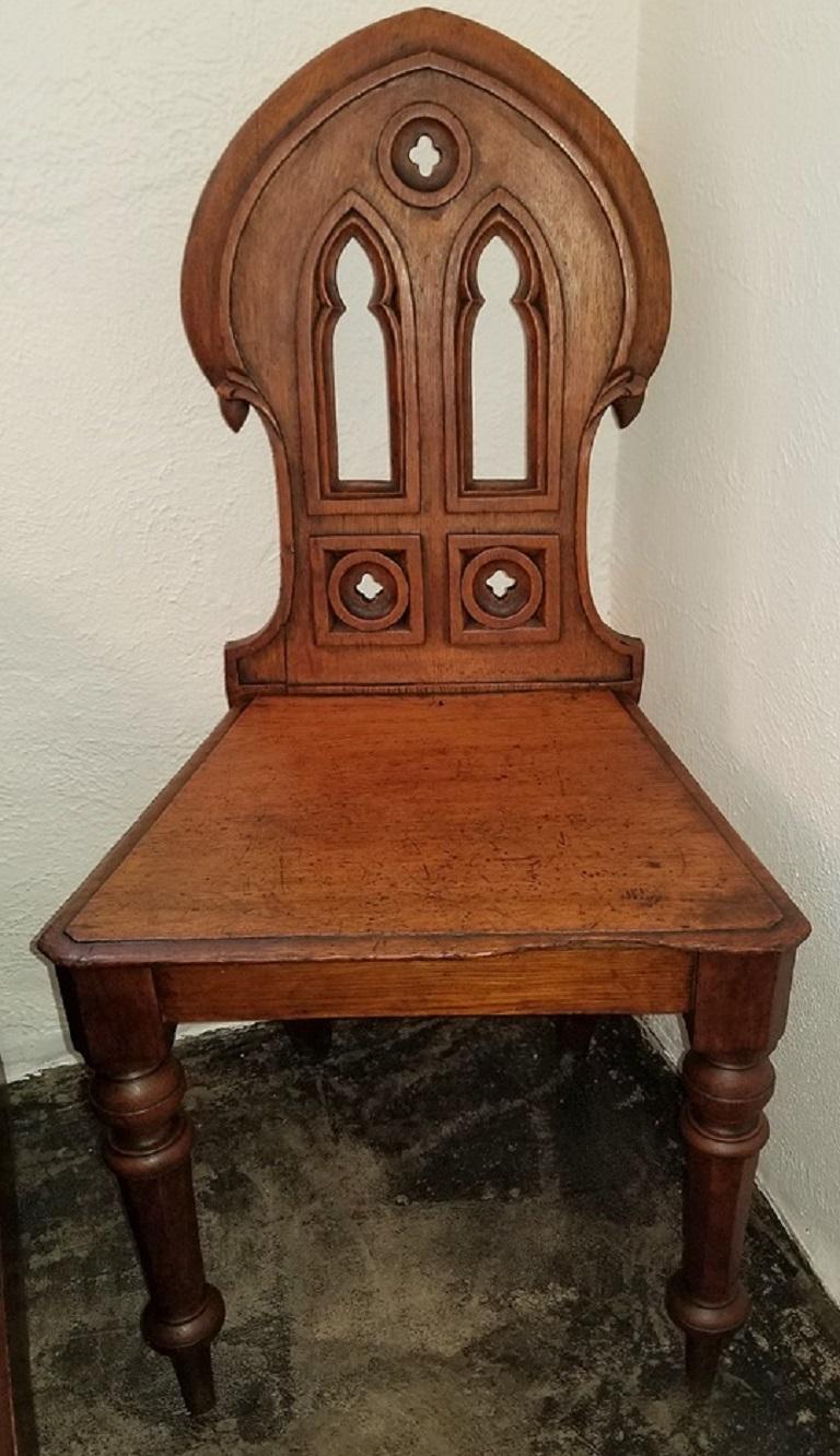 19 Century Pair of Walnut Gothic Revival Hall Chairs 4