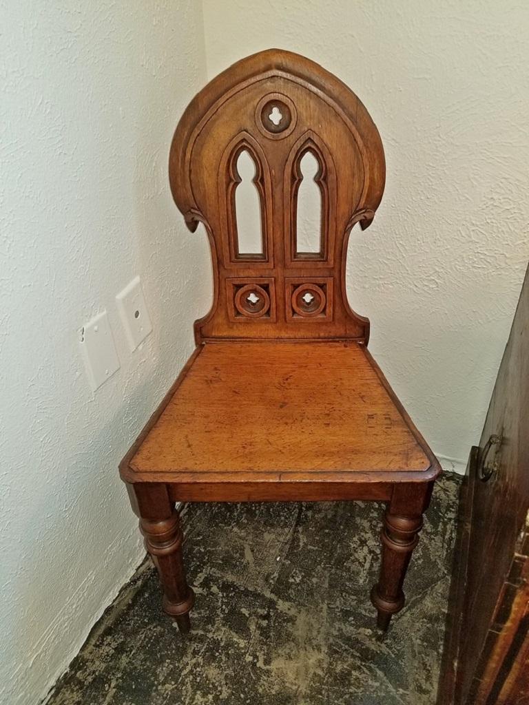 19 Century Pair of Walnut Gothic Revival Hall Chairs 5