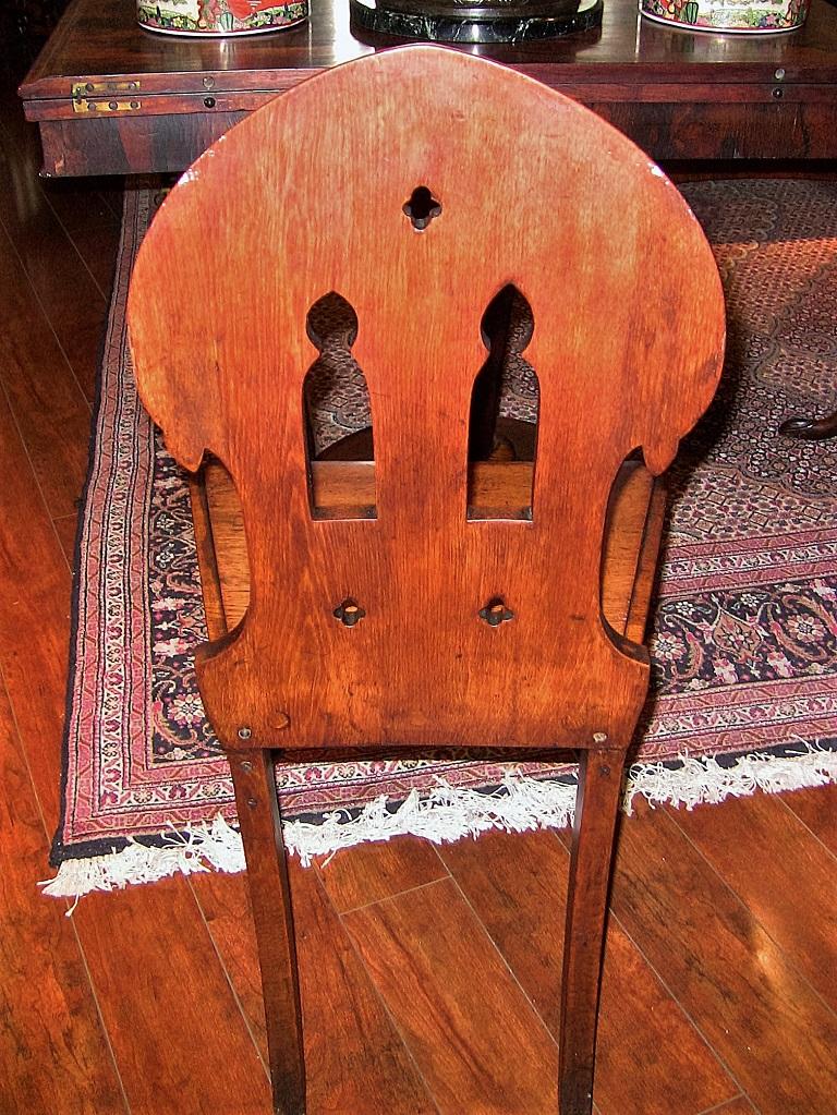 19 Century Pair of Walnut Gothic Revival Hall Chairs In Good Condition In Dallas, TX