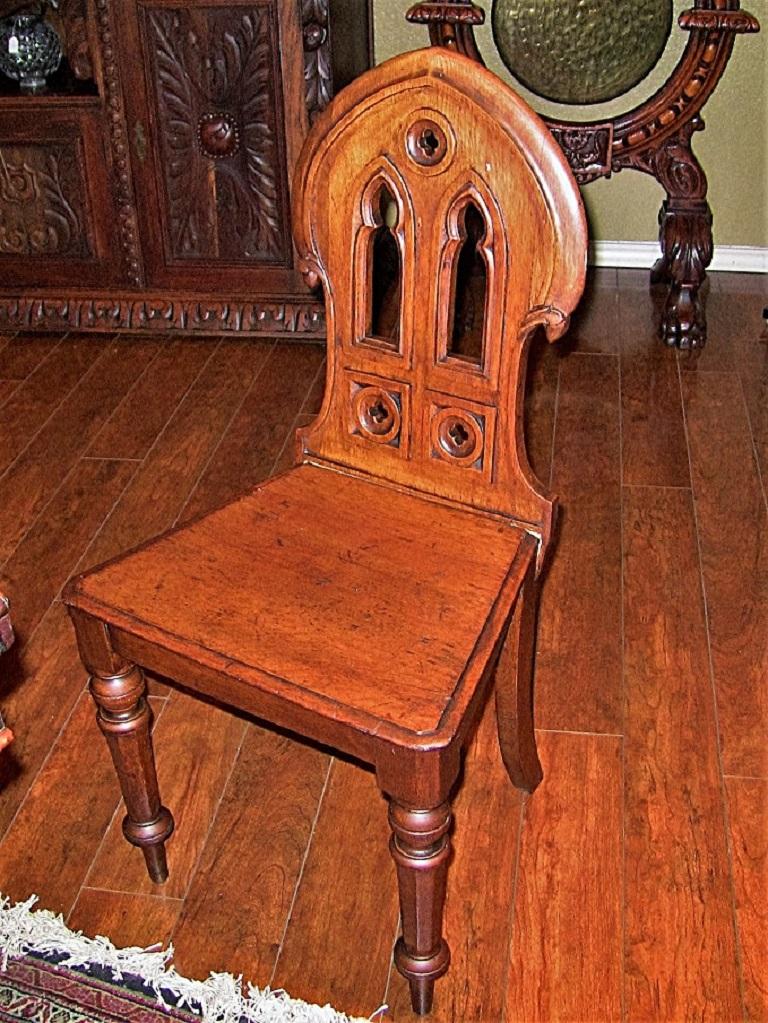19 Century Pair of Walnut Gothic Revival Hall Chairs 1