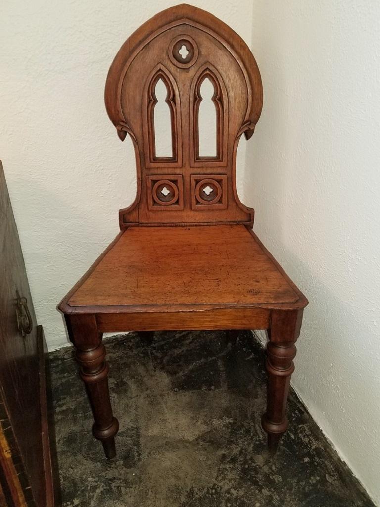19 Century Pair of Walnut Gothic Revival Hall Chairs 3