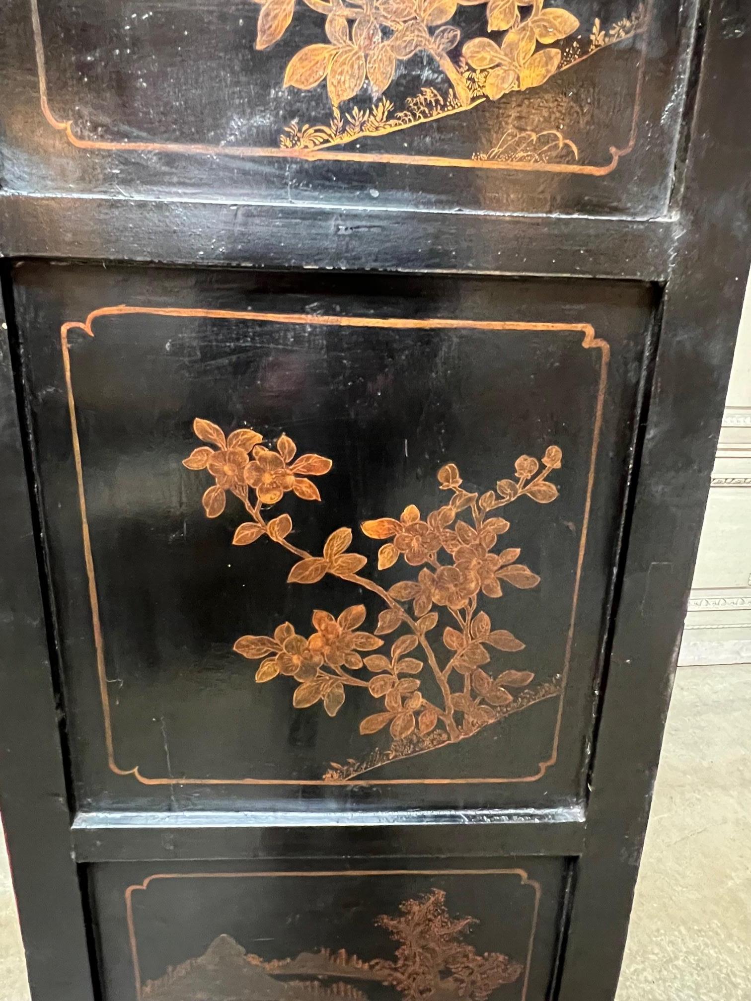 19th Century Red Lacqured Chinese Cabinet with Gilt Decoration For Sale 4