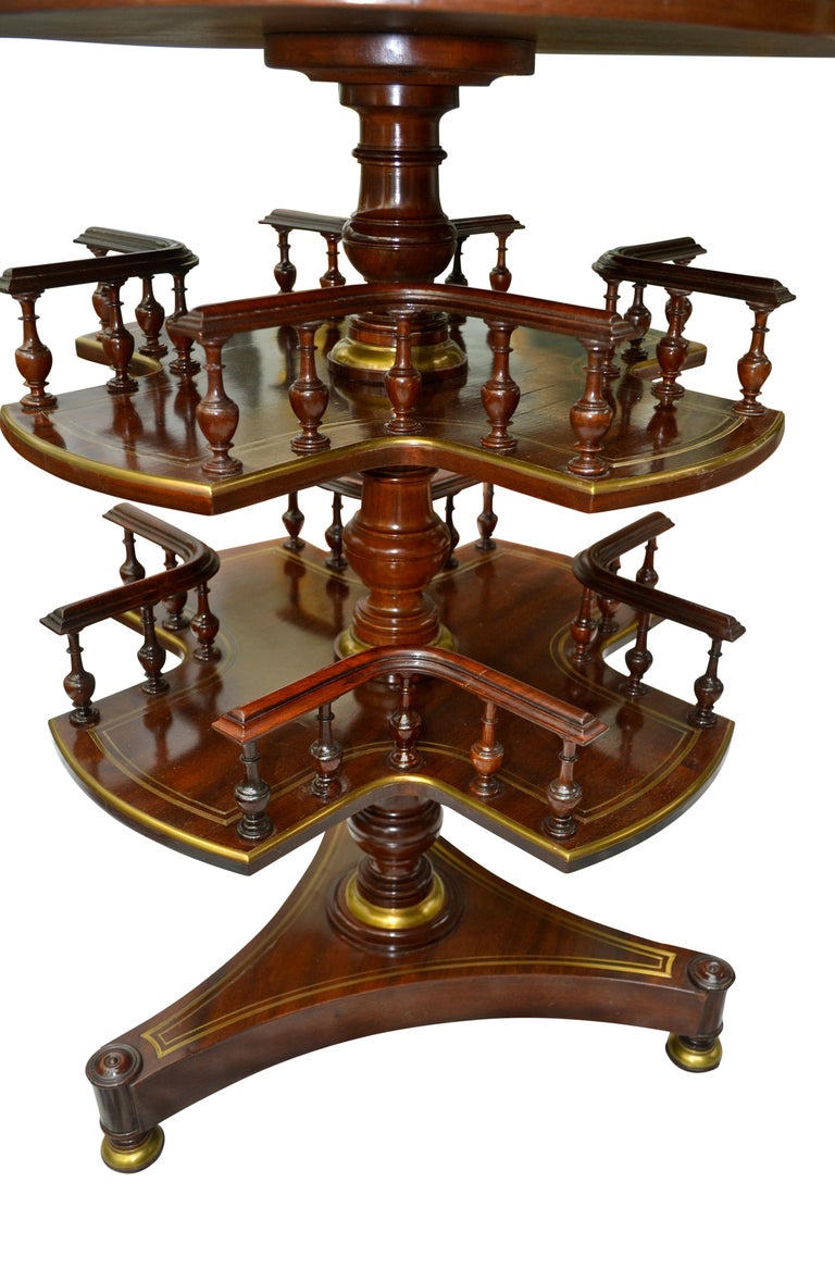 19th Century Regency Style English Library Book/CD Storage Carousel Table In Good Condition For Sale In Vancouver, British Columbia