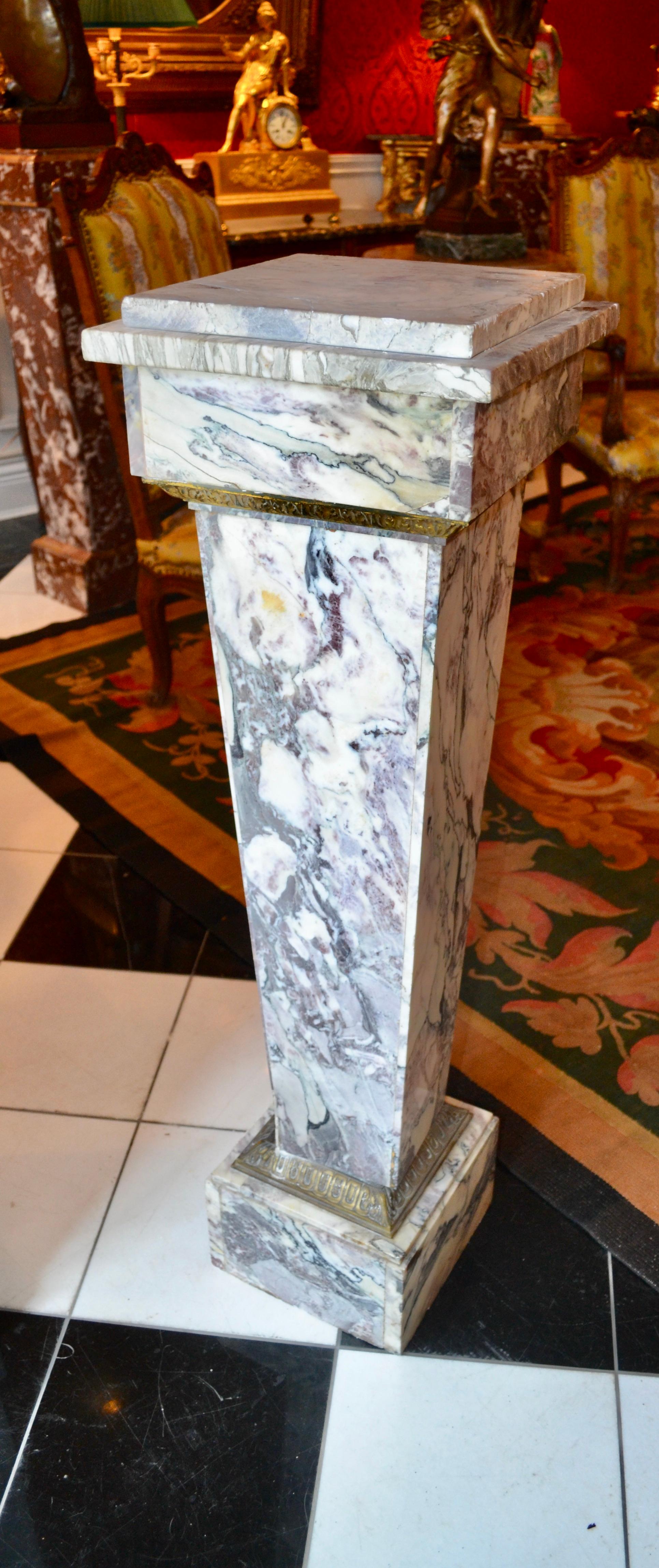 19 Century Square Tapering Grey Marble Column with Bronze Trim In Good Condition For Sale In Vancouver, British Columbia