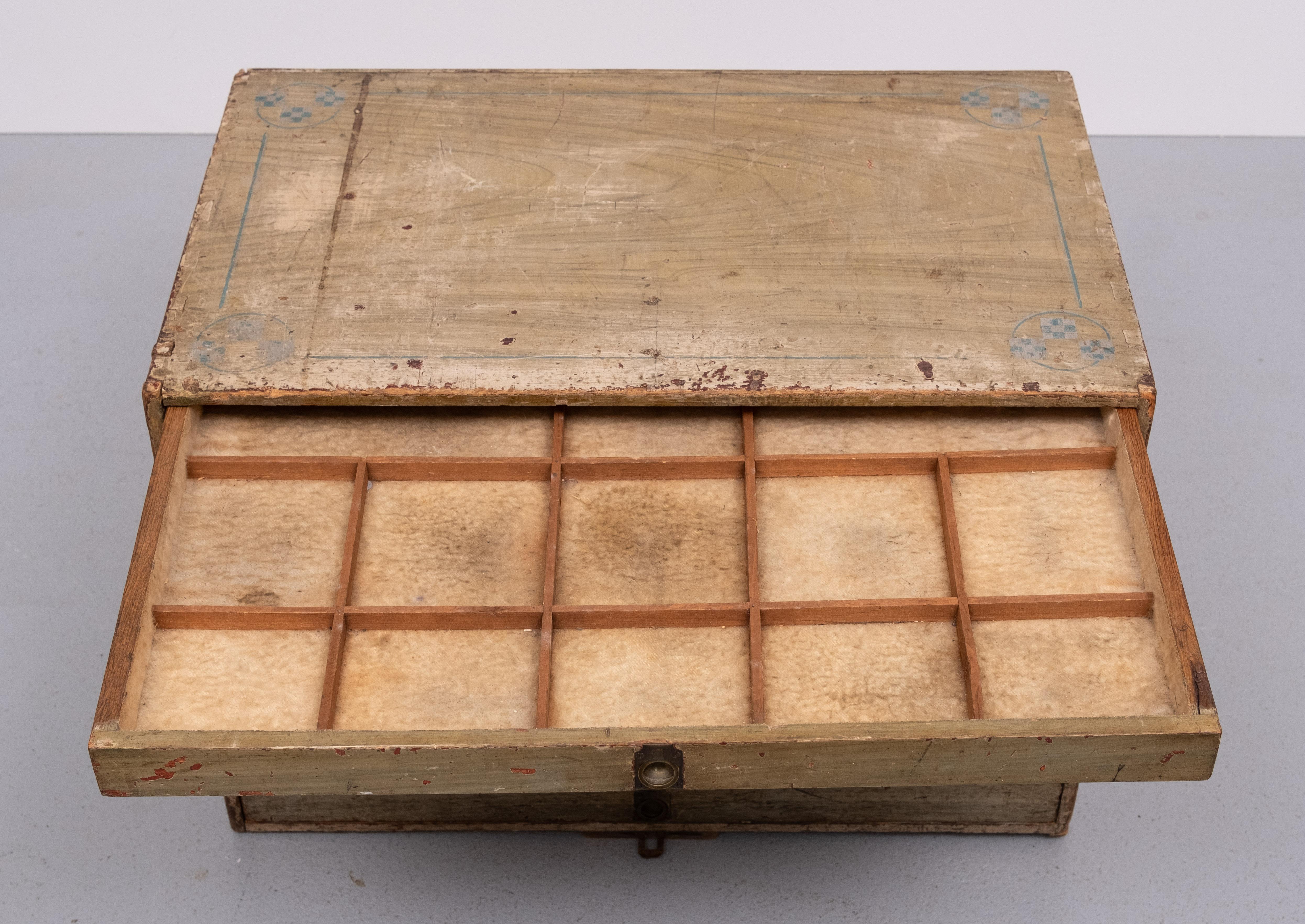 19 Century Works Men Chest with Drawers . For Sale 4