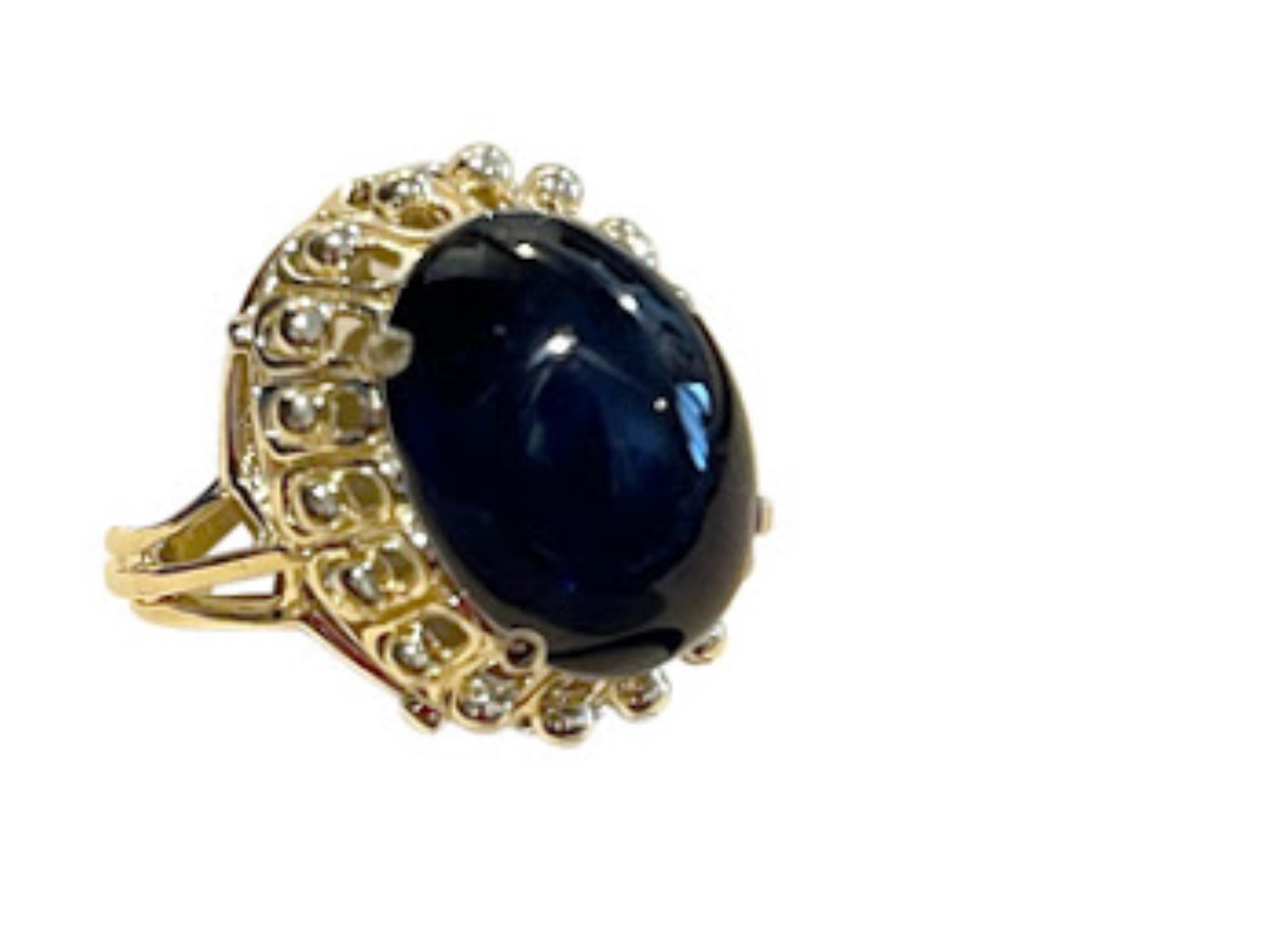 AGI-zertifizierter 19 Karat natürlicher Saphir Cabochon-Ring aus 14 Karat Gelbgold im Zustand „Hervorragend“ in New York, NY