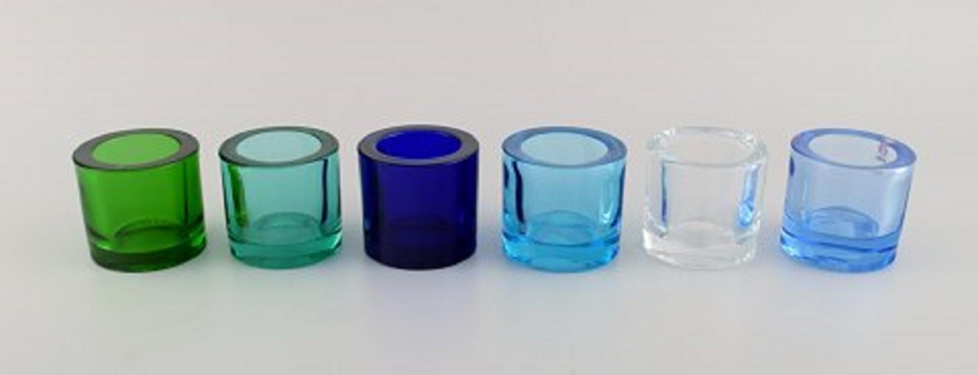19 Iittala candle holders for tealights in art glass. Marimekko, 20th century.
Measures: 6.5 x 6 cm.
In excellent condition.
Stamped.