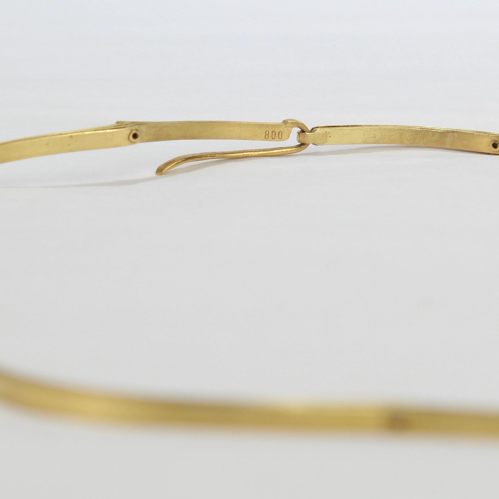 19 Karat Gold Modernist Hinged Link Bench-Made Choker Necklace 4