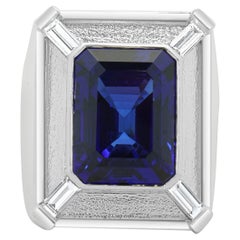 19 Karat White Gold Tanzanite and Diamond Ring
