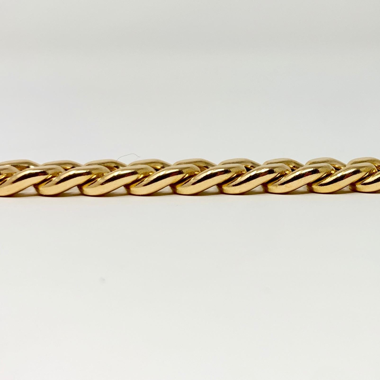 19 Karat Yellow Gold Hollow Cuban Curb Link Chain Bracelet In Good Condition In Guilford, CT