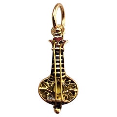 19 Karat Yellow Gold Portugal Mandolin Charm #24254