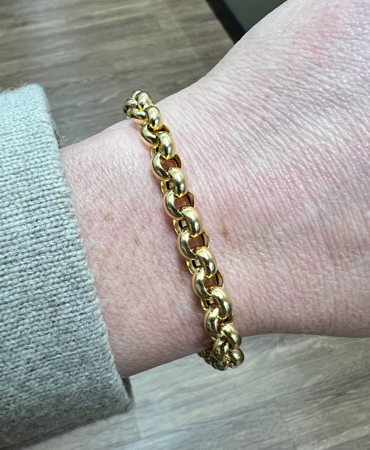 Women's or Men's 19 Karat Yellow Gold Rolo Link Chain Bracelet  For Sale