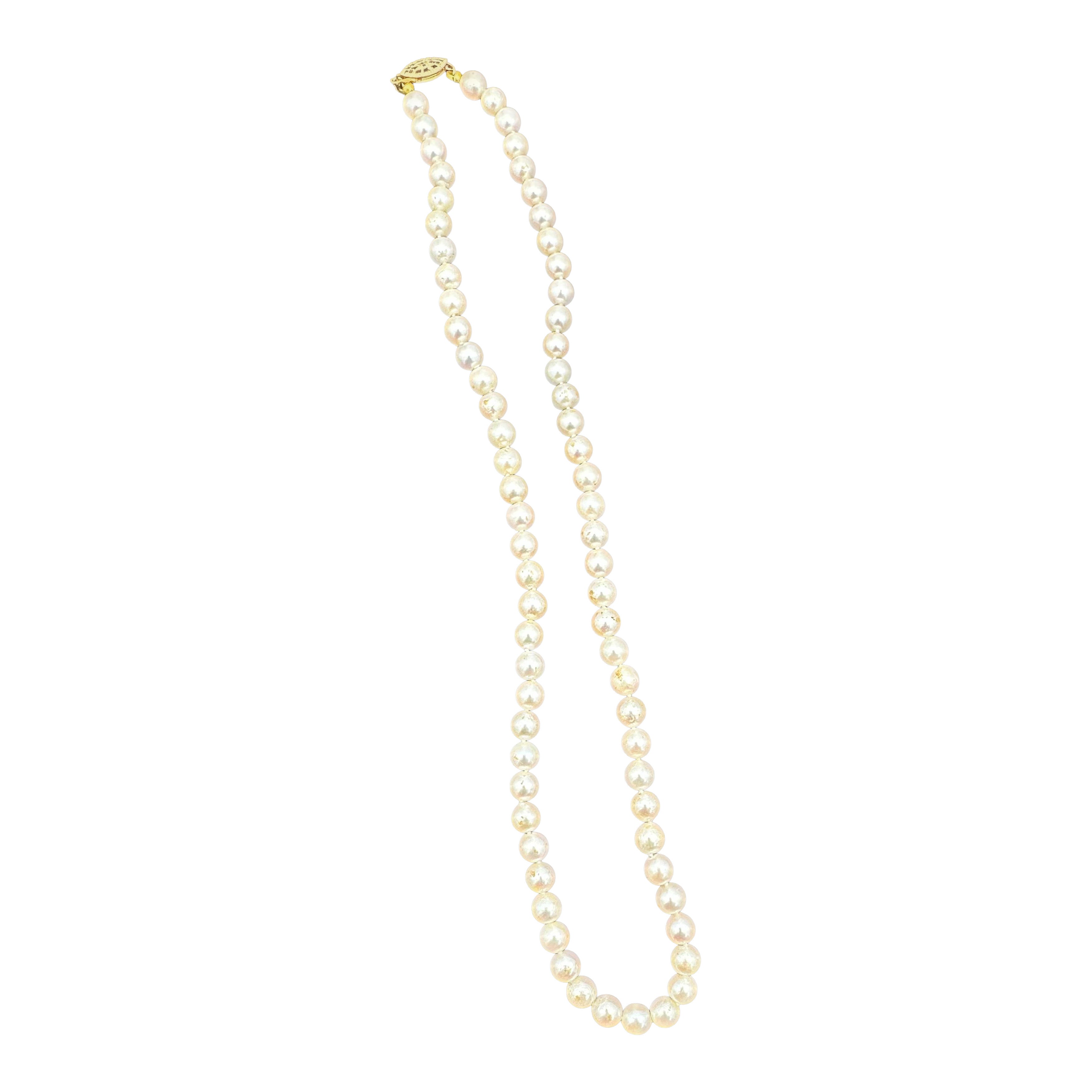 Collar de perlas de 6 mm de 19" con cierre dorado