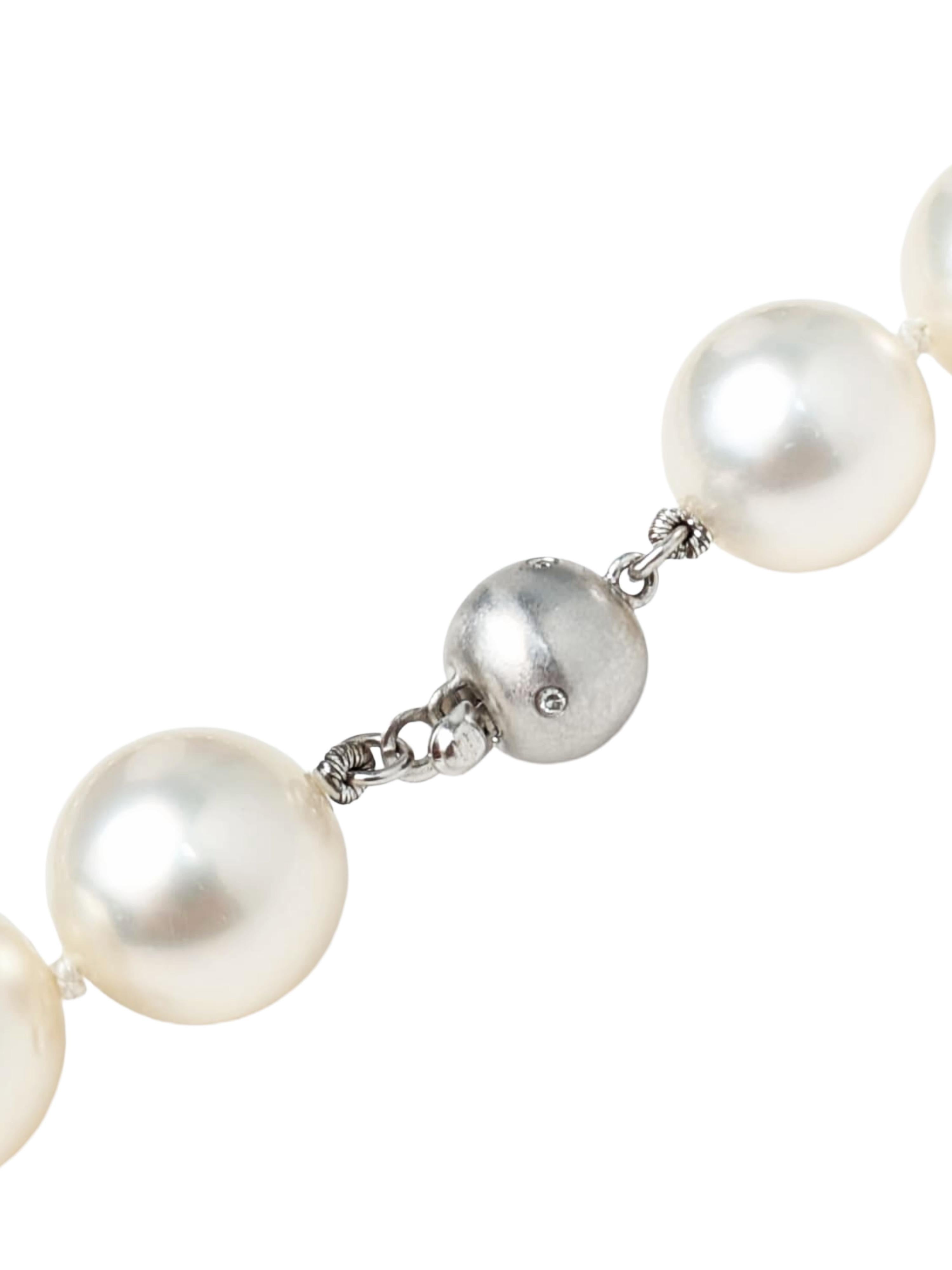 Collier de perles des mers du Sud en or blanc 14K de 19 pouces en vente 1
