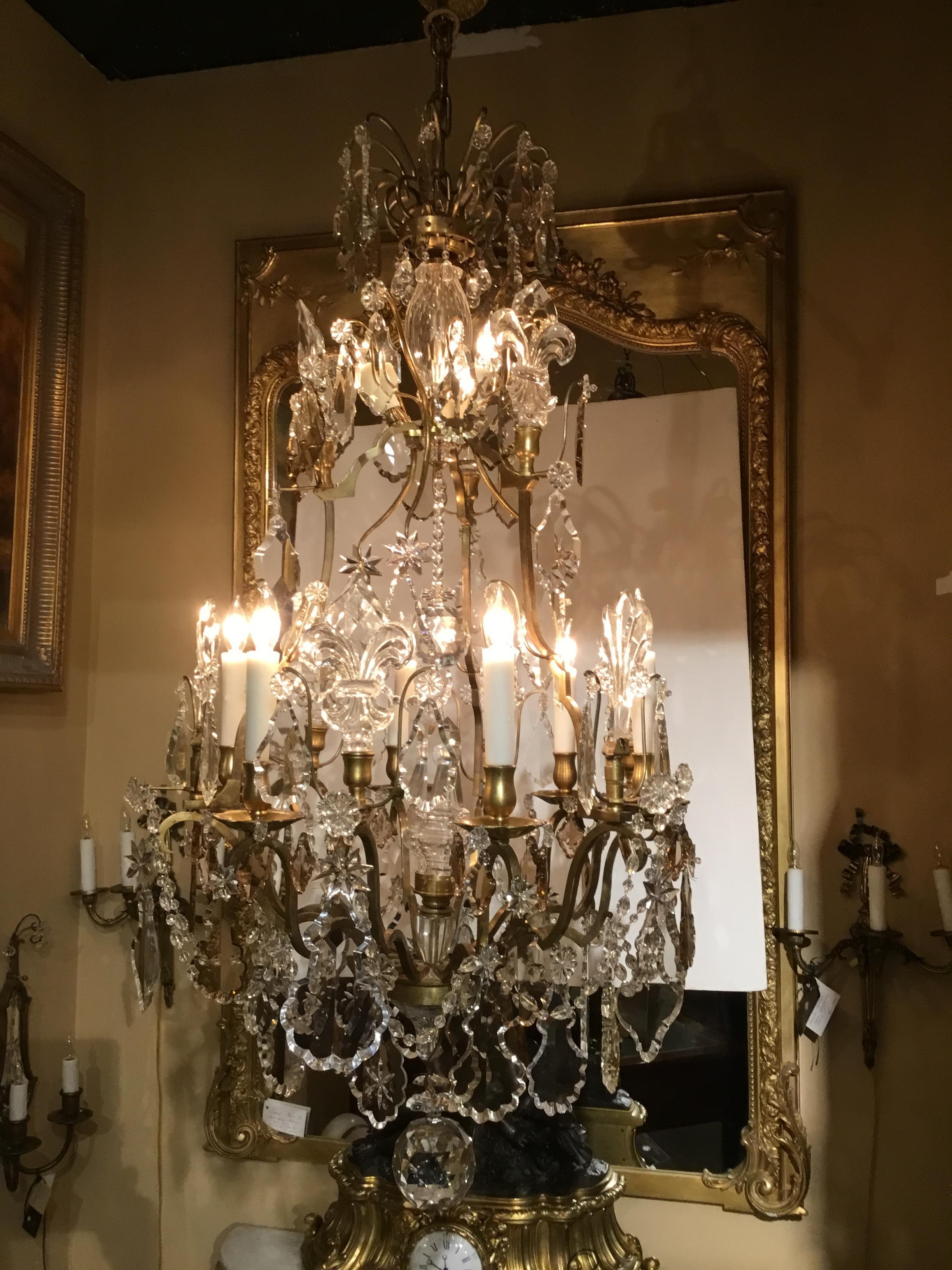 19th Century French Crystal and Gilt Bronze Chandelier with Nine Lights 4