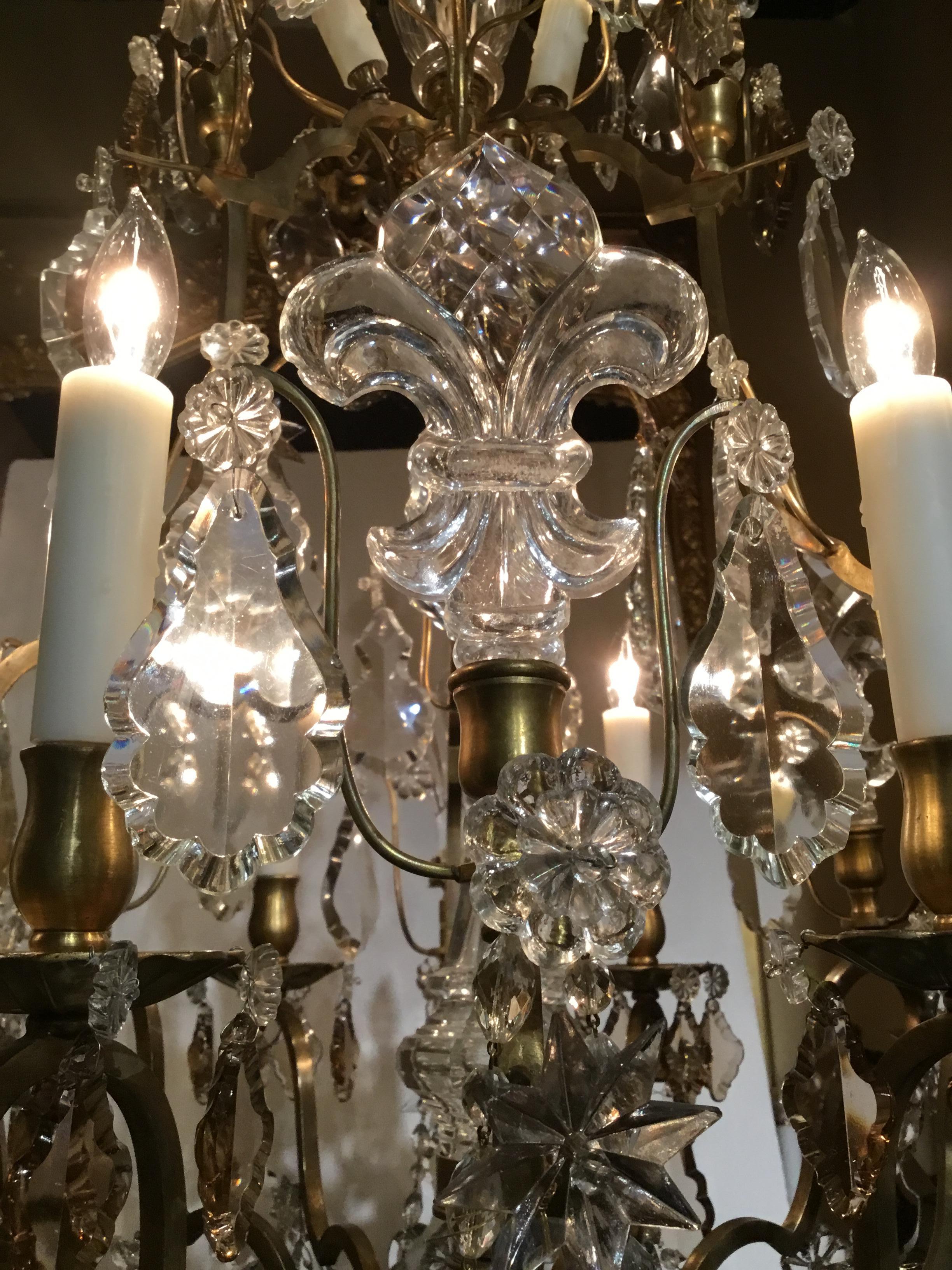 19th Century French Crystal and Gilt Bronze Chandelier with Nine Lights 6
