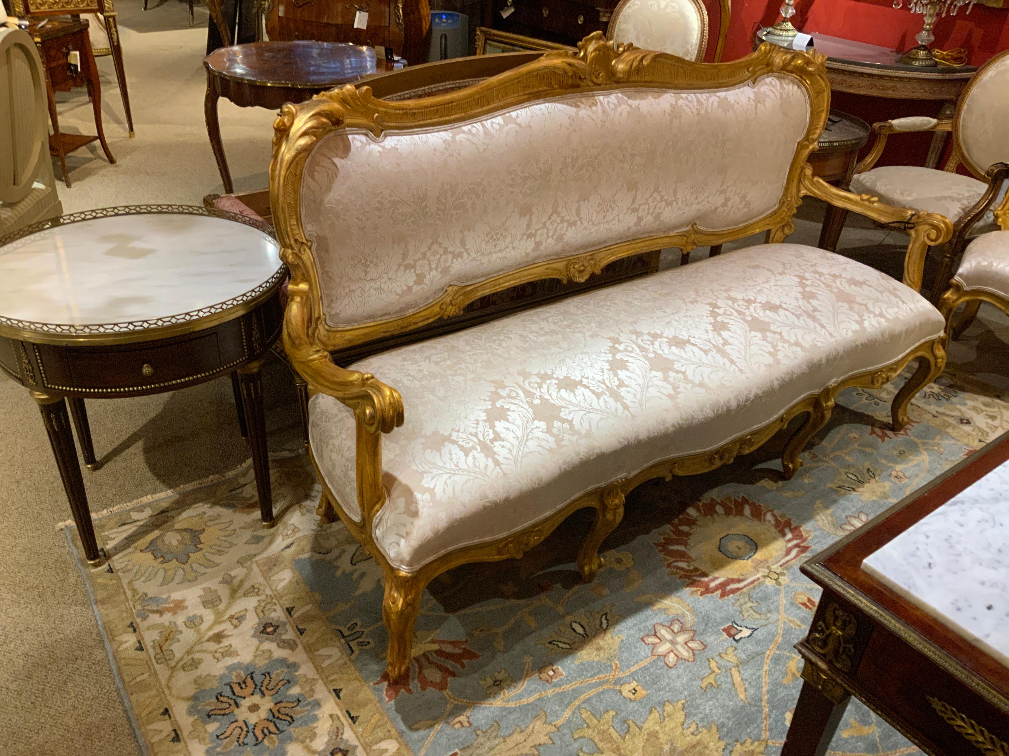 19 th c. Giltwood settee Louis XV with cream upholstery For Sale 2