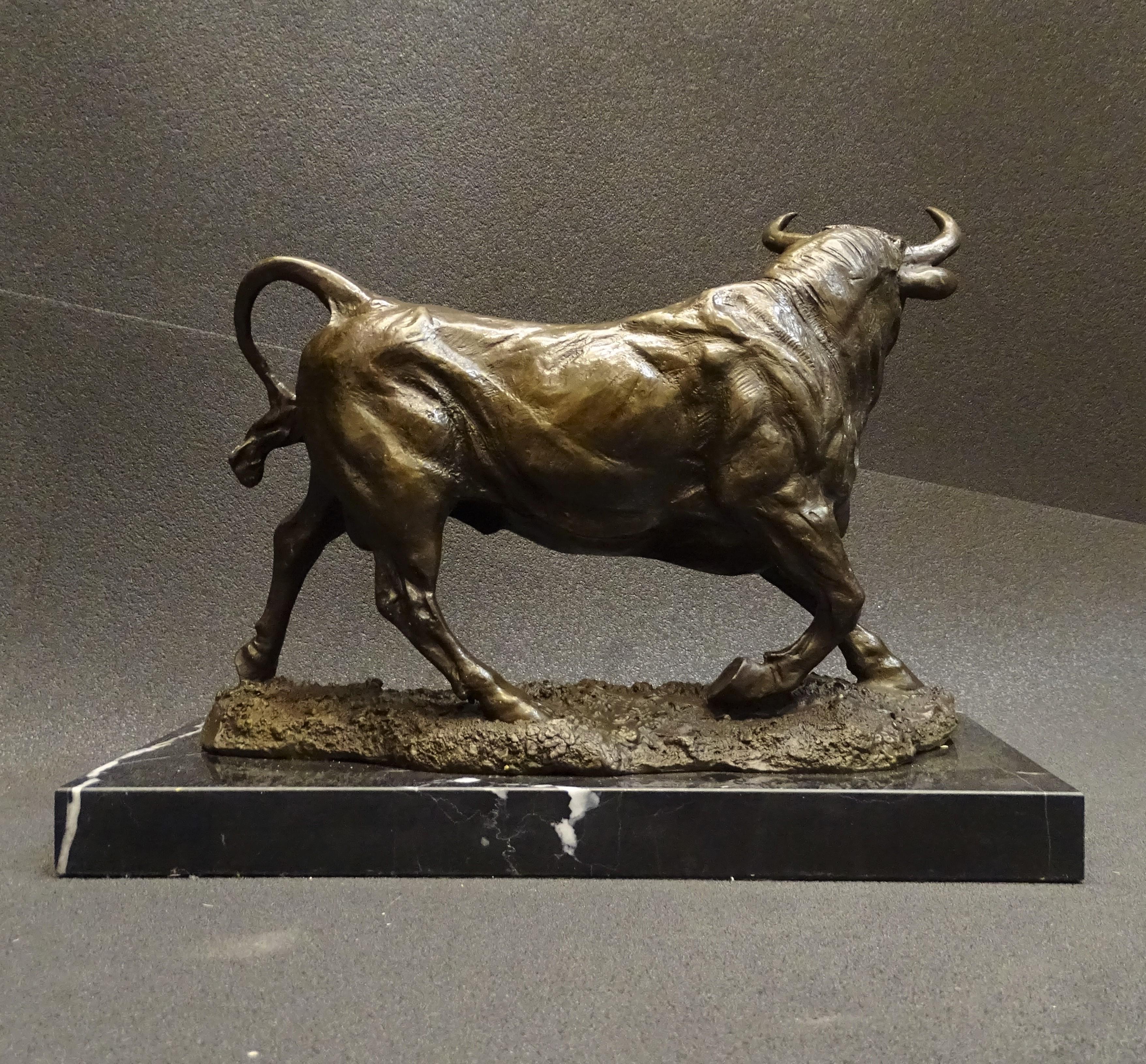 Amazing bull bronze sculpture by the recognised French sculptor of realistic romanticism Antoine - Louis Barye. It,s signed

The son of a goldsmith, in his father's workshop he acquired a taste for detail. He was also a disciple of François Joseph