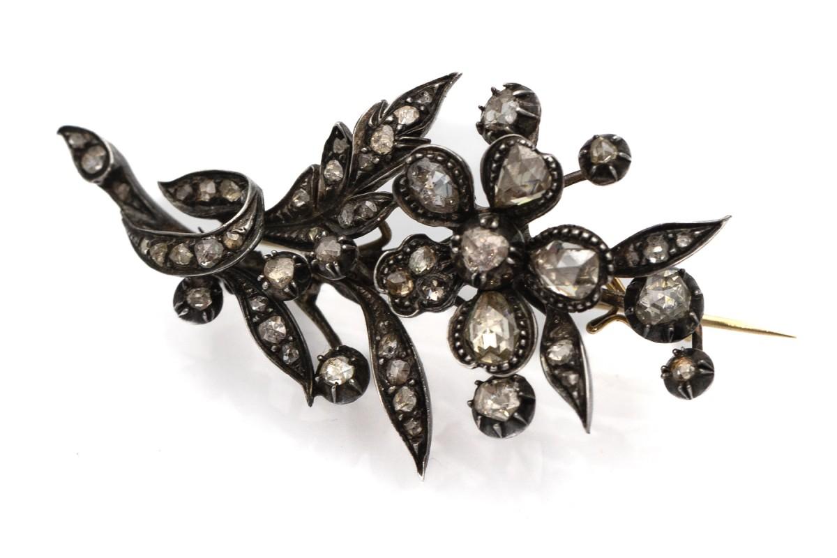 Broche en diamants hollandaise du 19e siècle de 3,40 carats en vente 2