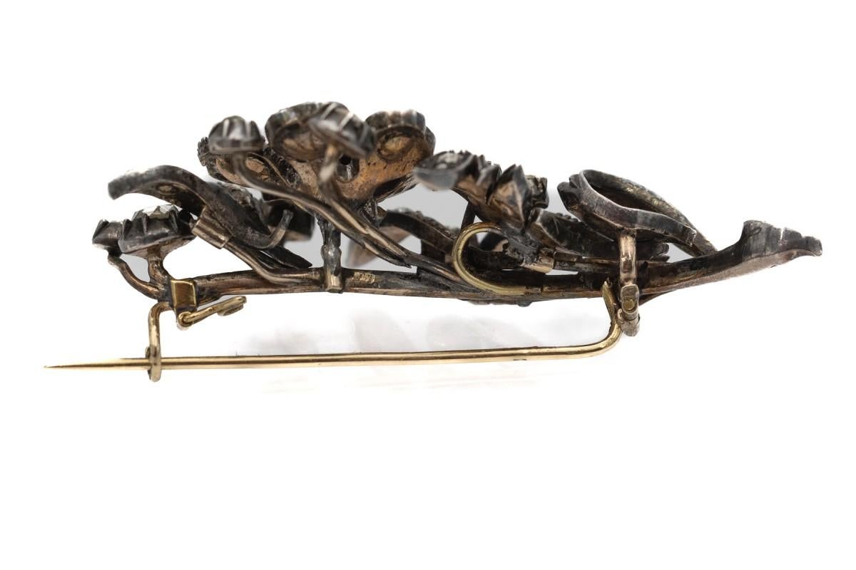 Broche en diamants hollandaise du 19e siècle de 3,40 carats en vente 4