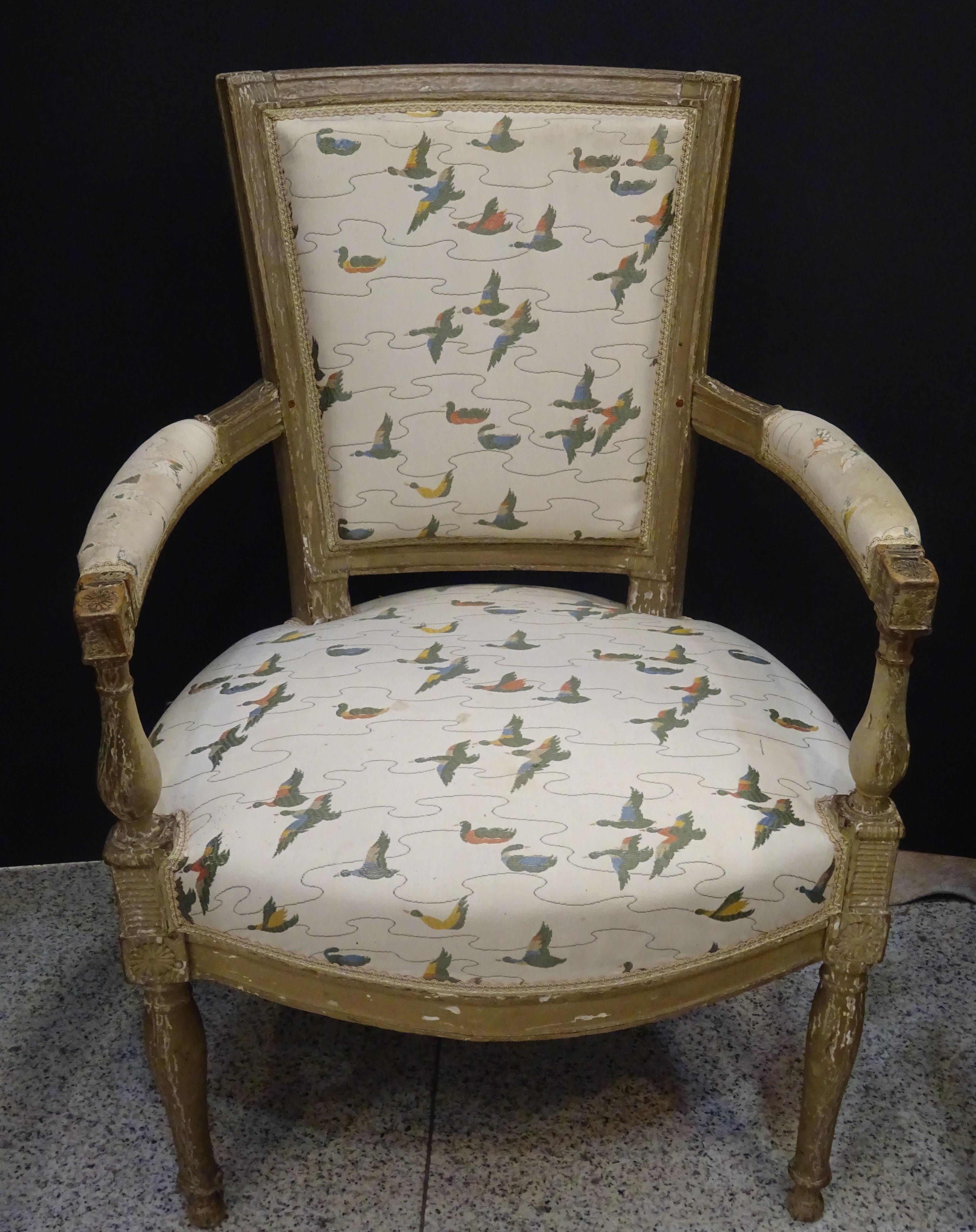 19th Century French off White Luis XVI Couple of Armchairs 12