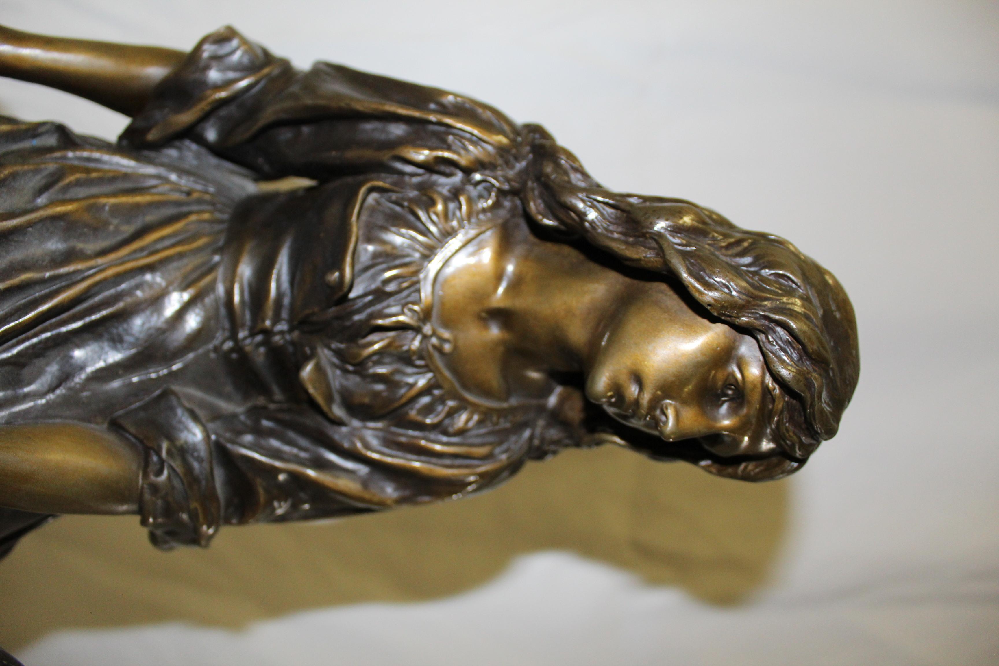 19 Th century  Lady Bronze with mandolin, Signed In Good Condition For Sale In Los Angeles, CA