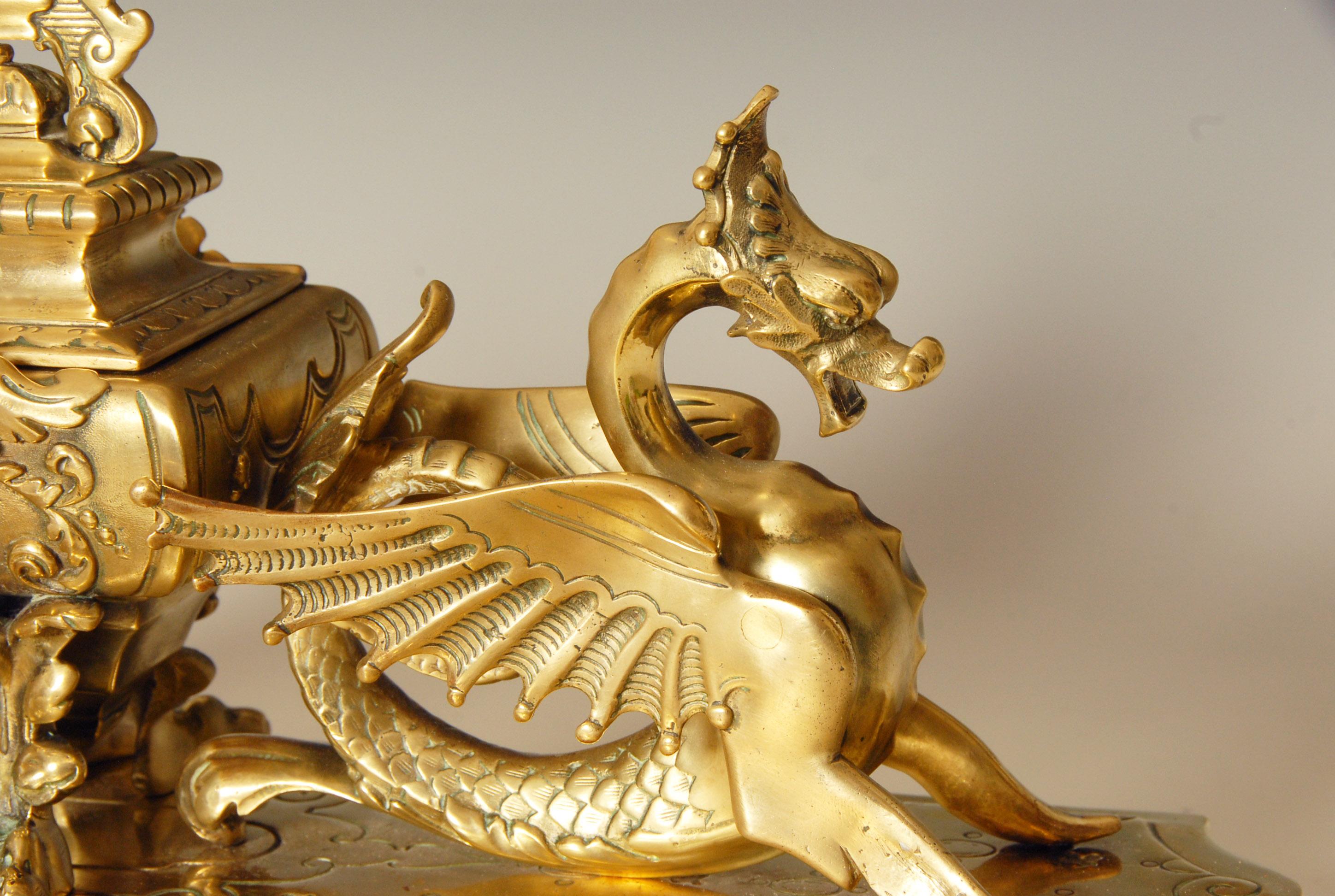 Late 19th century large bronze inkwell with dragons probably French.
A very impressive desk accessory.
The porcelain insert is not original.

Price includes shipping to anywhere in the world.