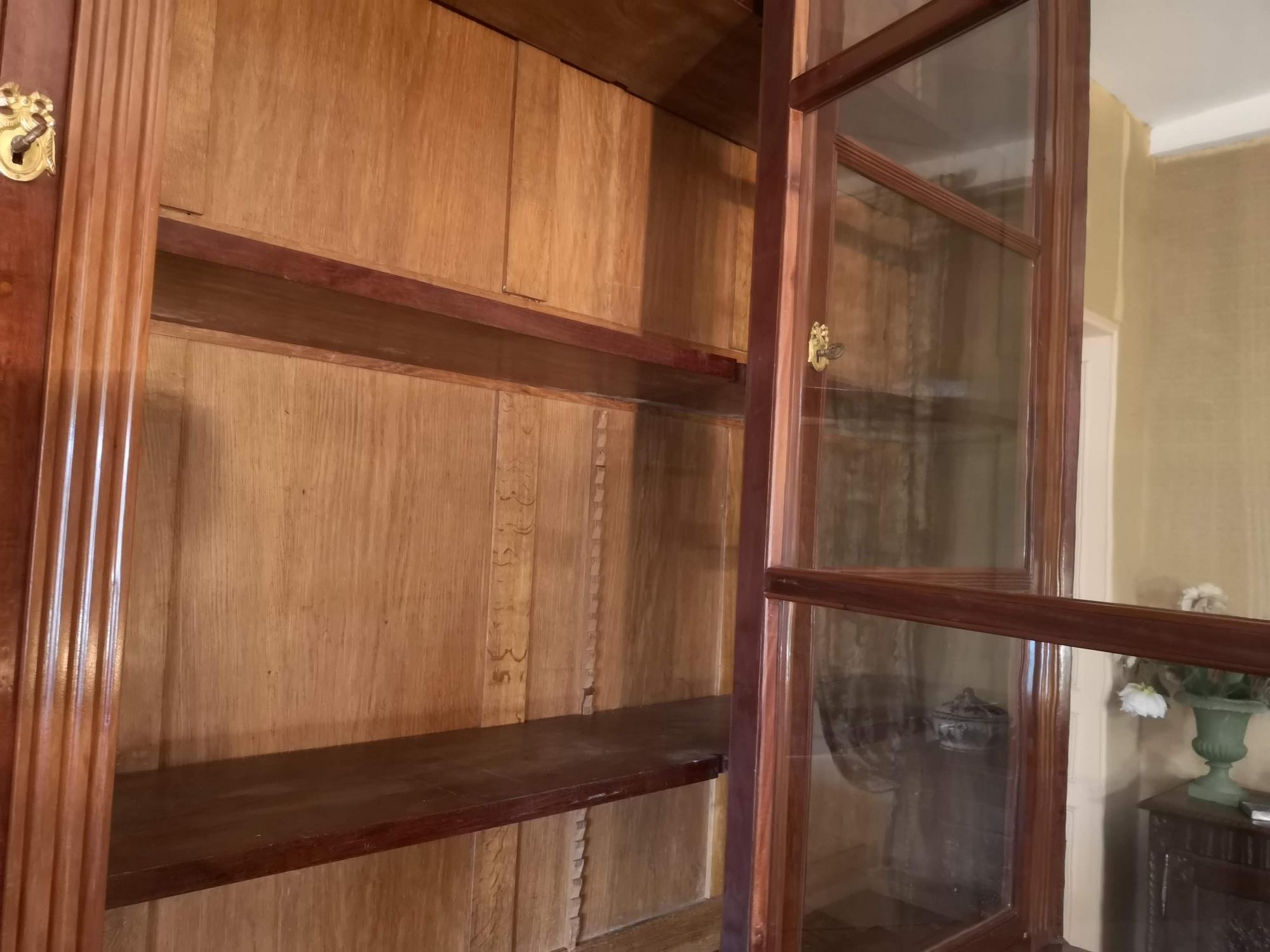 Mahagoni-Bücherregal im Louis-XVI-Stil des 19. im Angebot 10