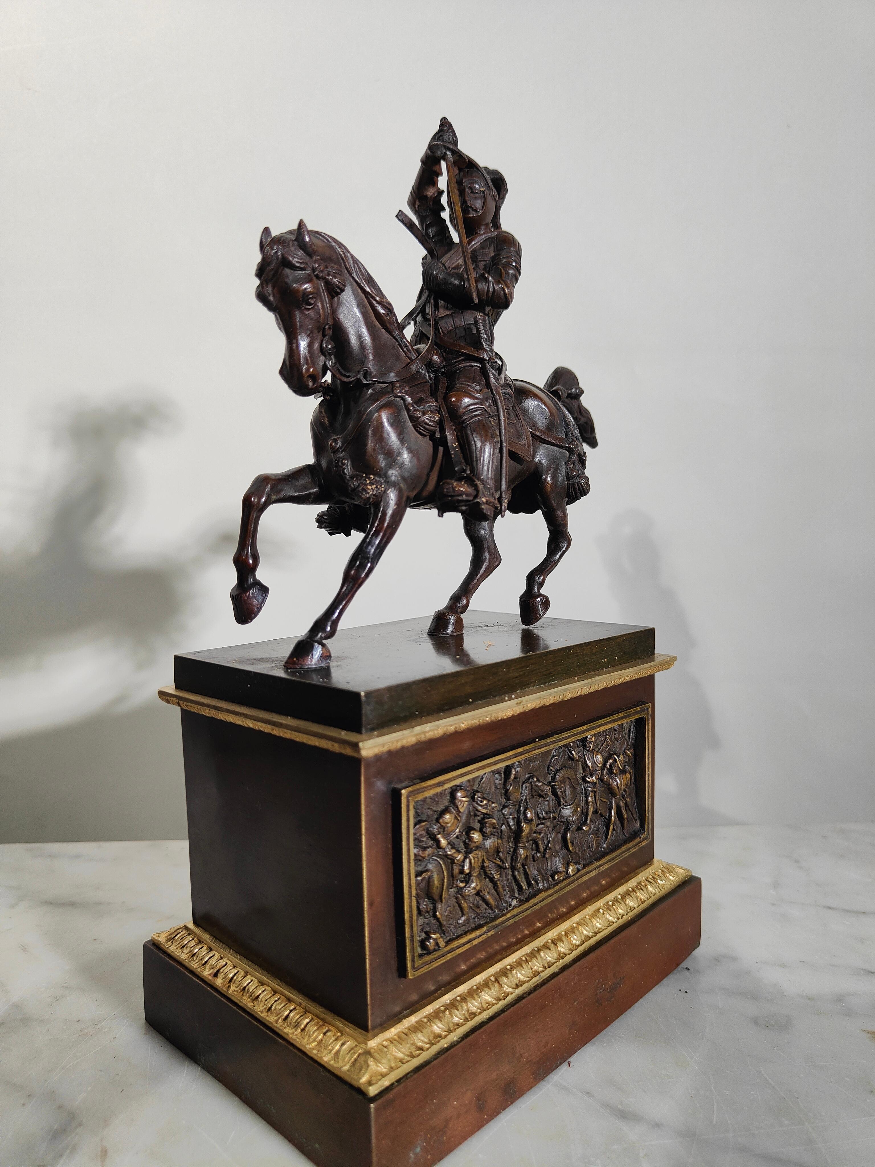19 th century sculpture  bronze statue of the Duke of Savoy For Sale 6