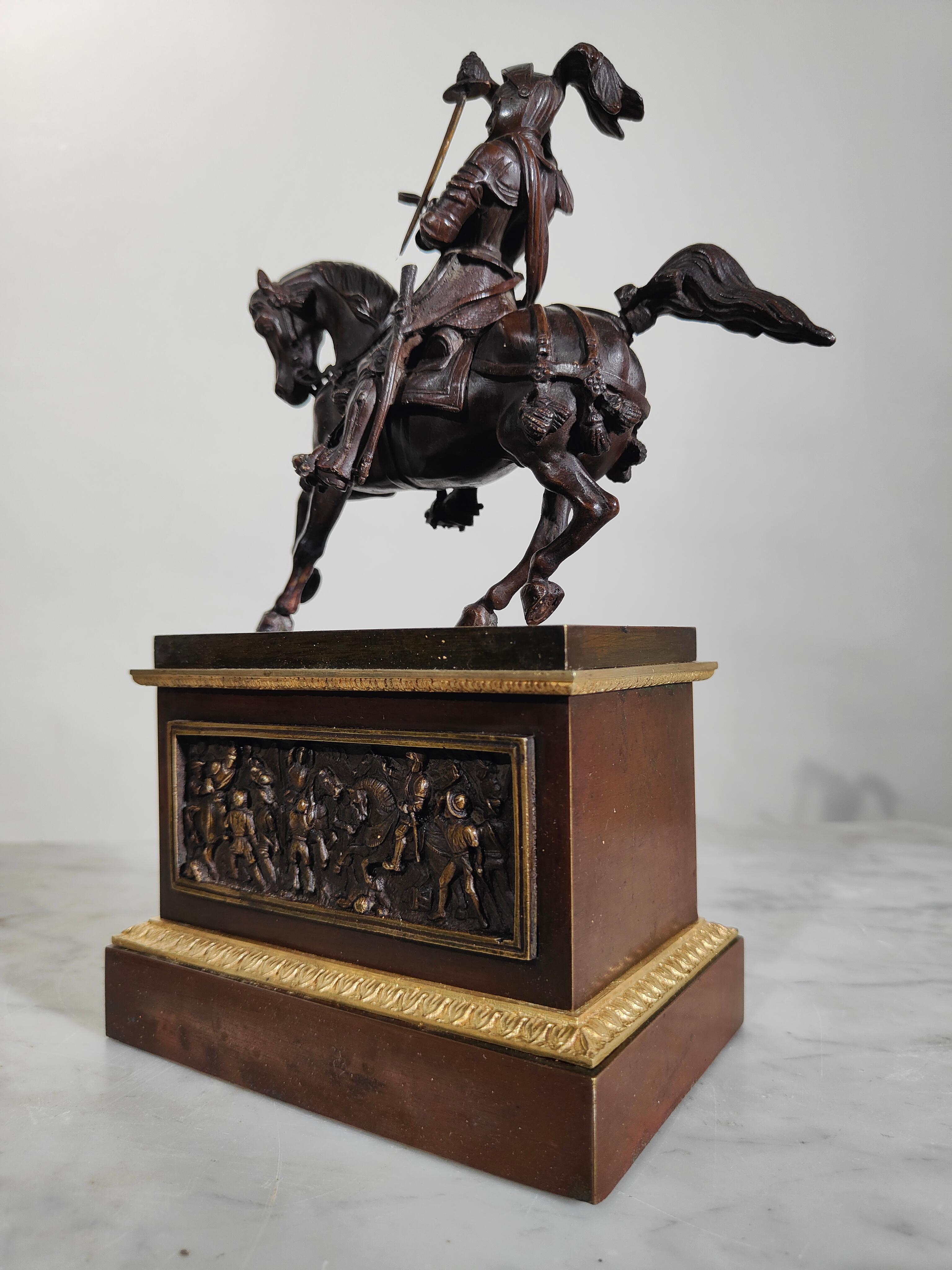 19 th century sculpture  bronze statue of the Duke of Savoy For Sale 8