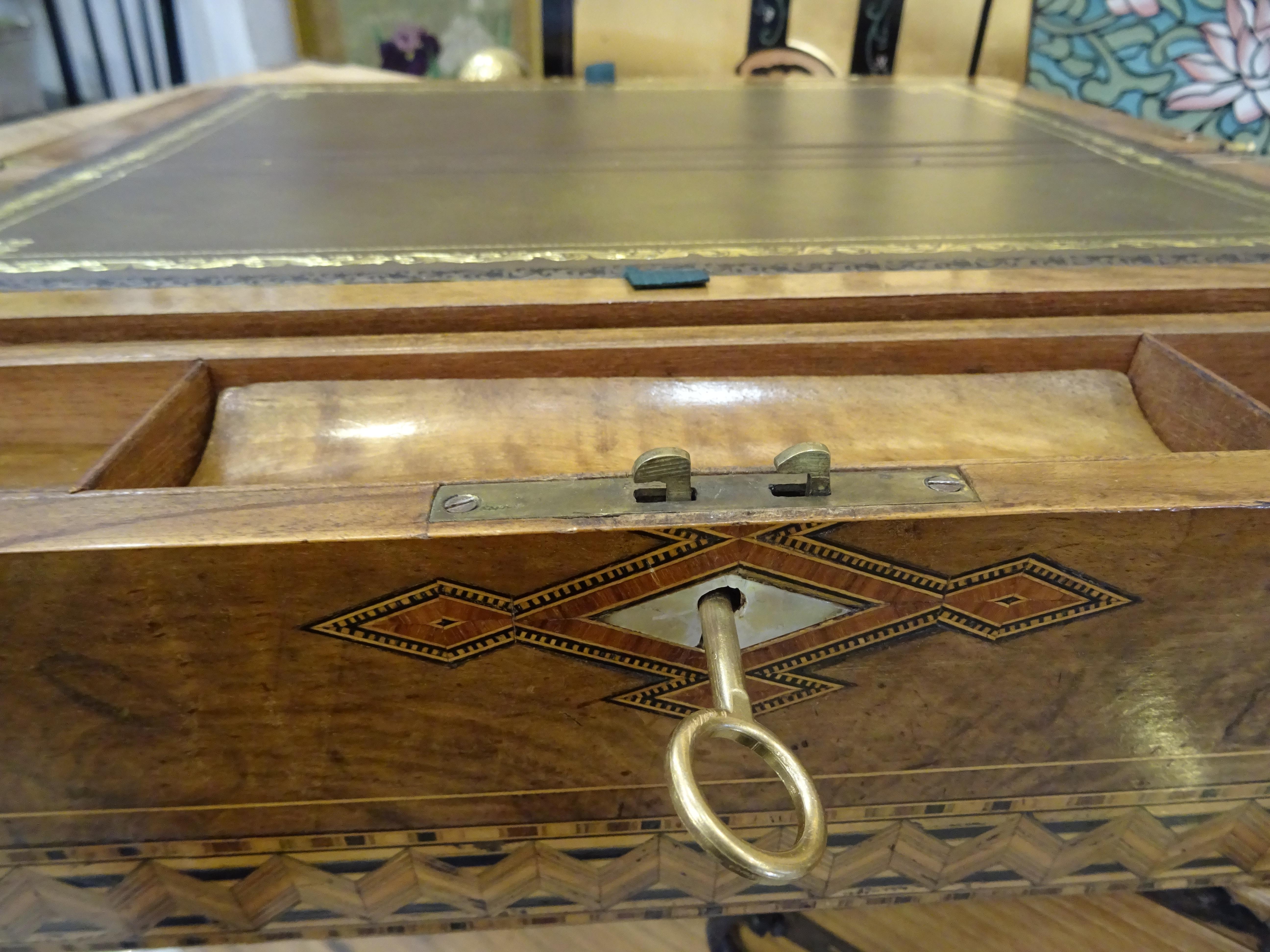 19th Century English Boat Desk-Box, Inlaid Wood and Mother of Pearl 8