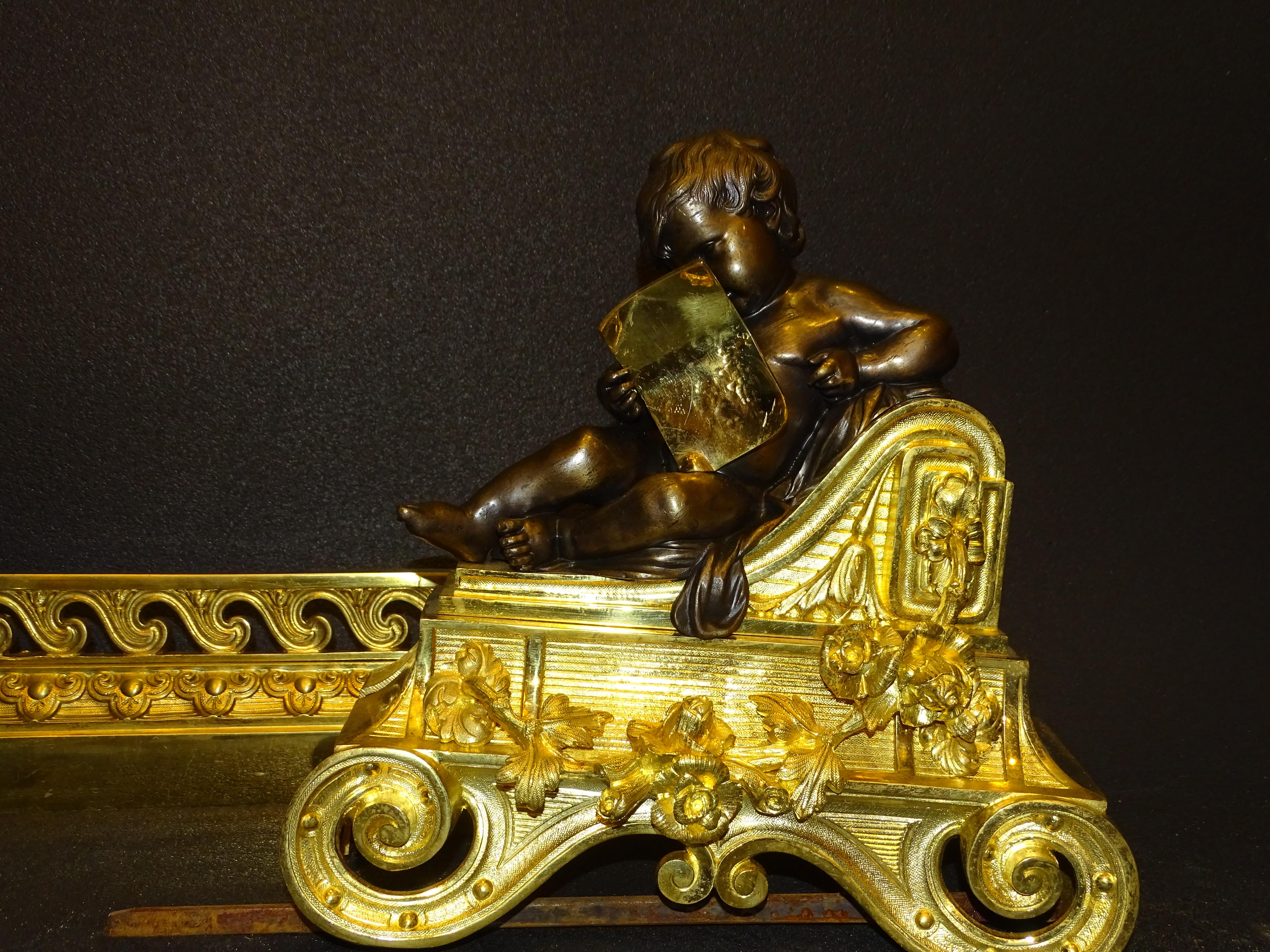 Stunning and one of a kind blued bronze set of andirons with reading cherubs. Gilt bronze ( Ormolu)
France, 19th century, Restauration period , measurements : 32.5 x 14 x 165 cm.
Cherubs in beautiful condition, with minimal traces of ageing. The