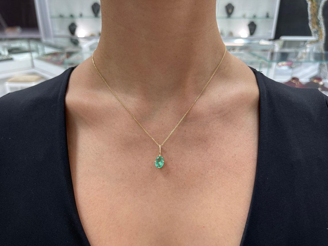 Modern 1.90-Carat 14K Colombian Emerald Solitaire Oval Cut Gold Pendant For Sale