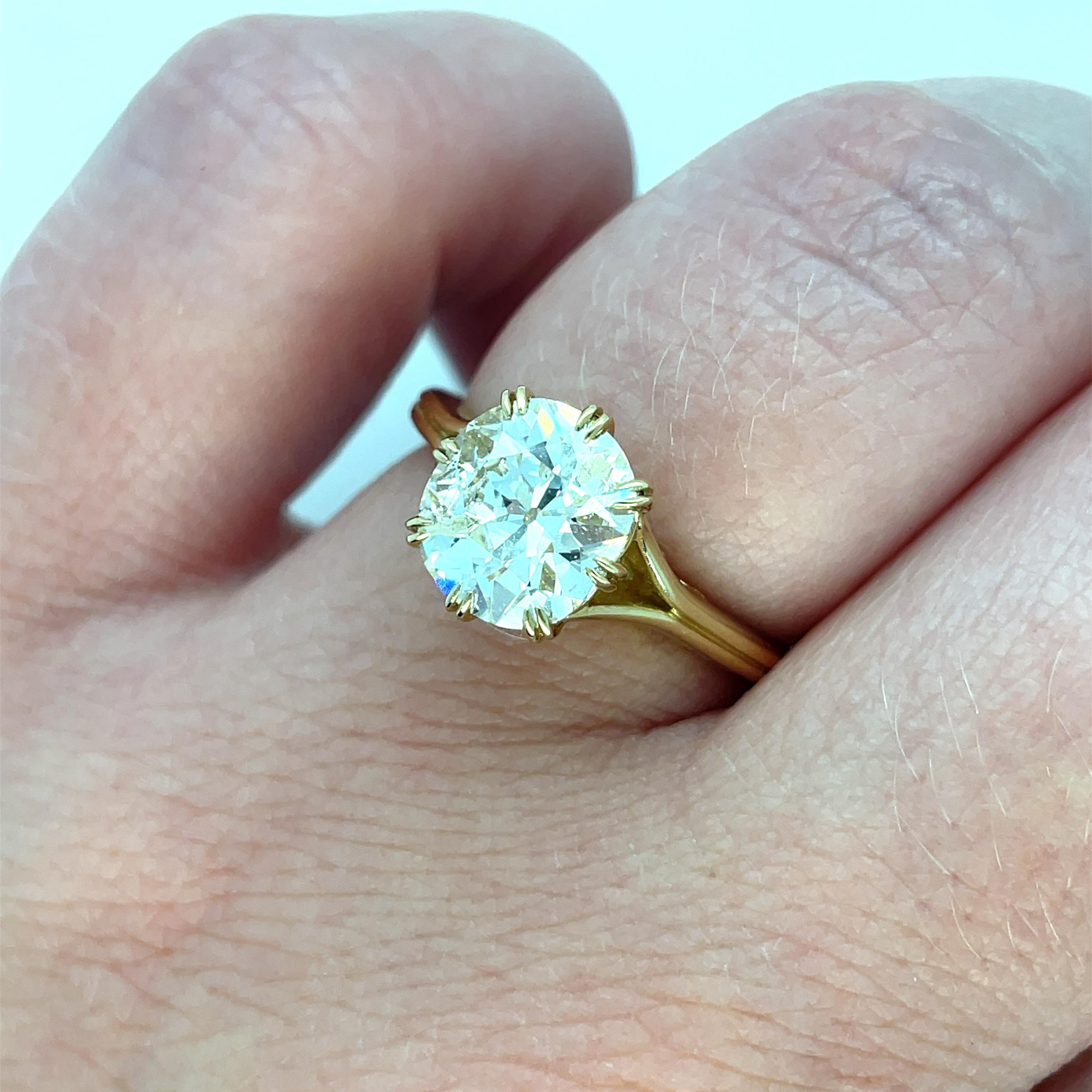 Women's 1.90 Carat Antique Cushion Diamond Engagement Ring For Sale