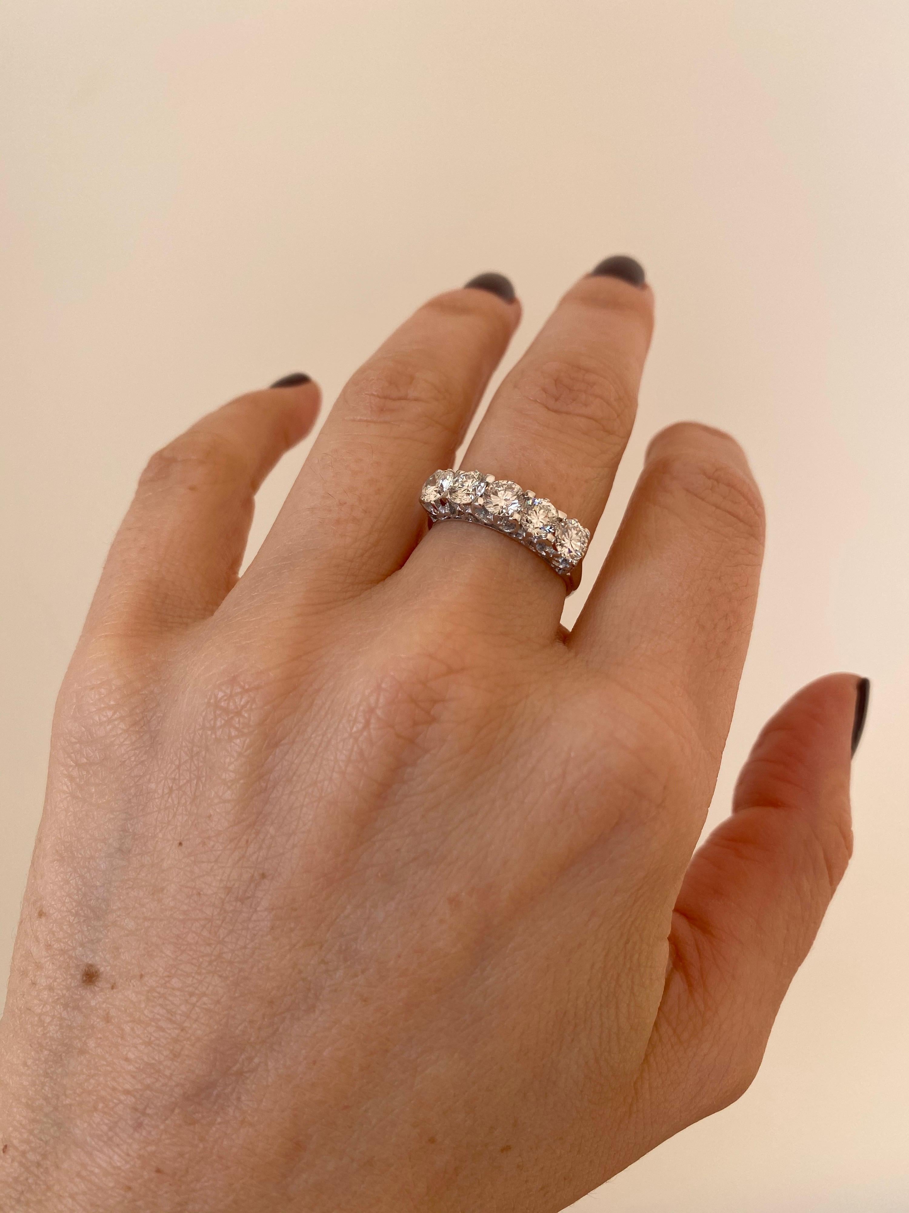 1.90 Carat Diamond Five-Stone Gold Ring 6