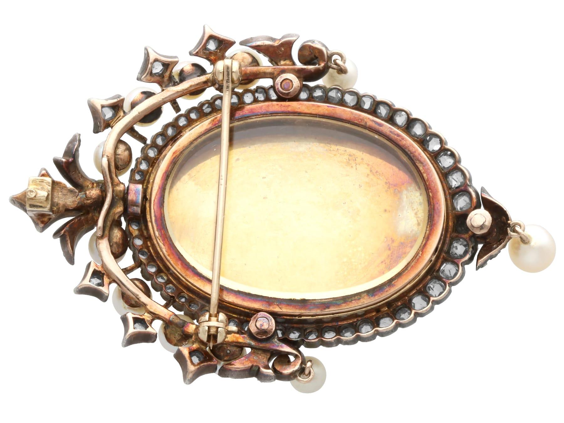 Pendentif / Broche en or jaune 15k avec diamant de 1,90 carat, perle et émail en vente 6