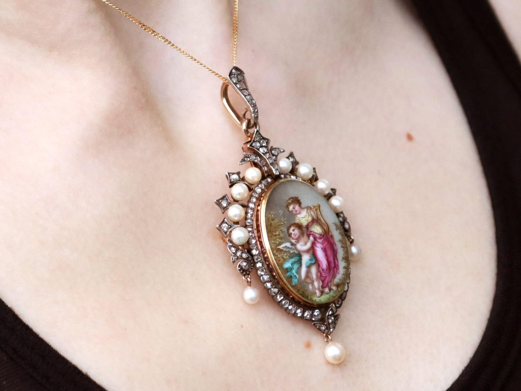 Pendentif / Broche en or jaune 15k avec diamant de 1,90 carat, perle et émail en vente 11