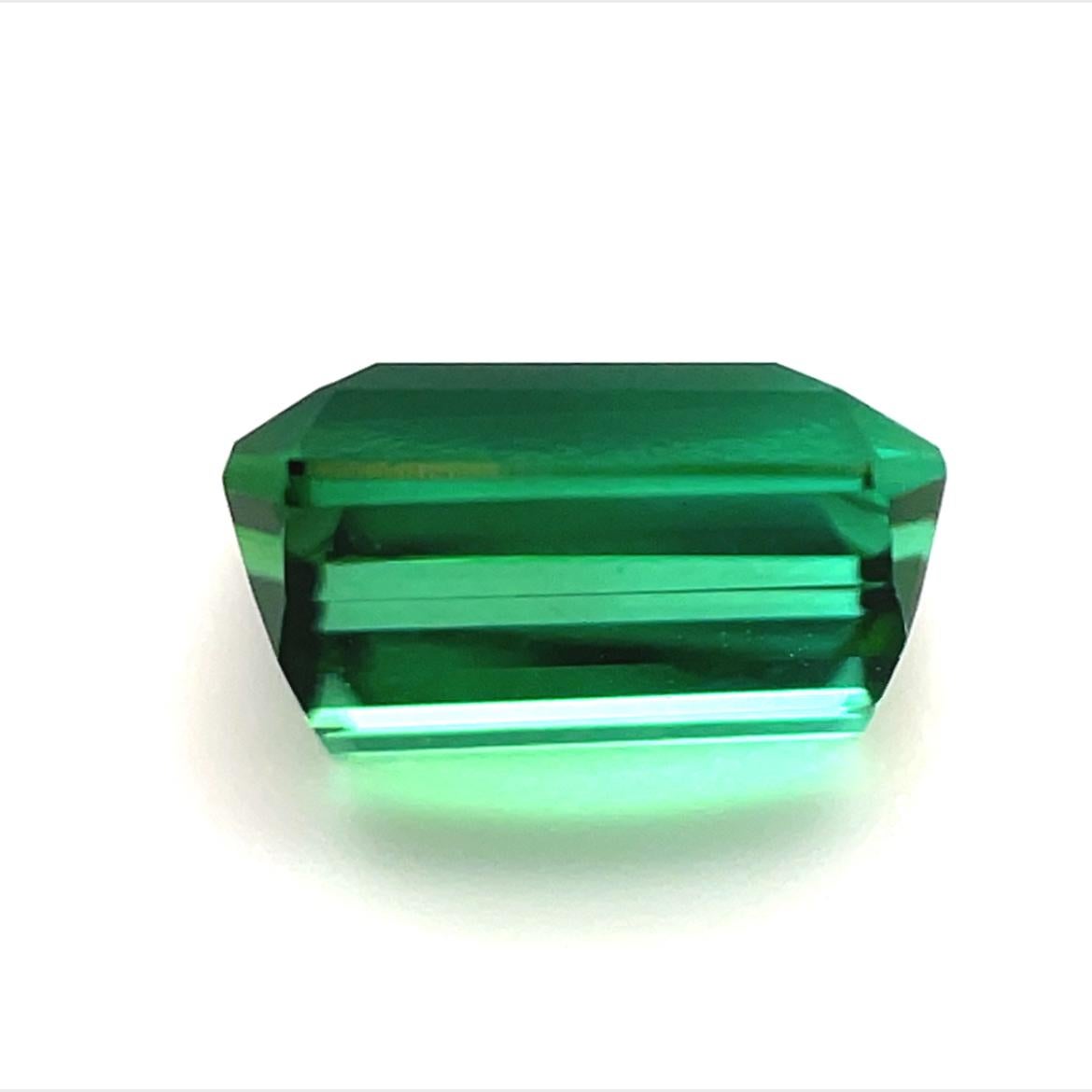 1.90 Carat Emerald Cut Octagonal Loose Unset Unmounted Green Tourmaline Gemstone For Sale 3