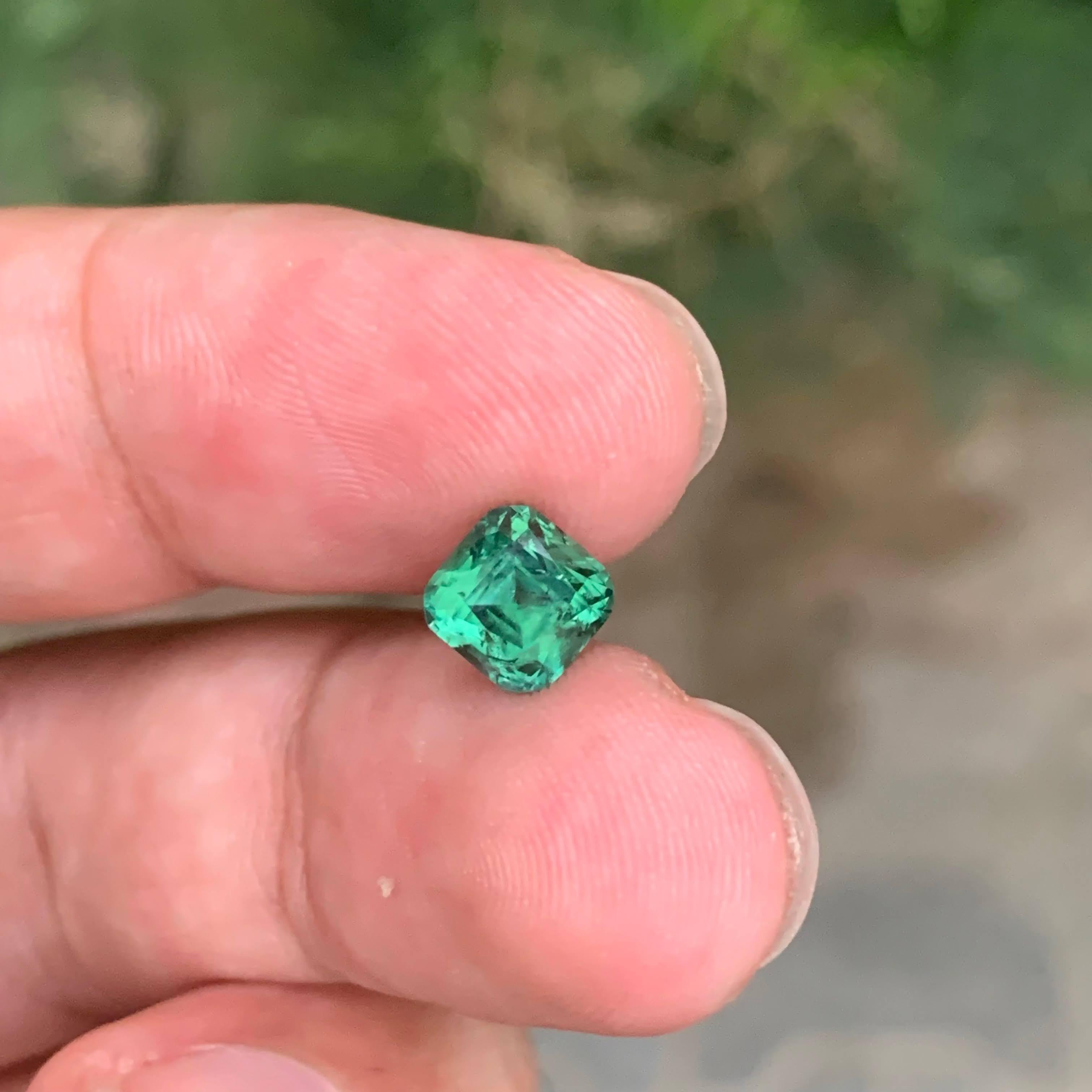 1,90 Karat Lose Grüner Turmalin Stein Kissenschliff Natürlicher Afghanischer Edelstein im Zustand „Neu“ im Angebot in Bangkok, TH
