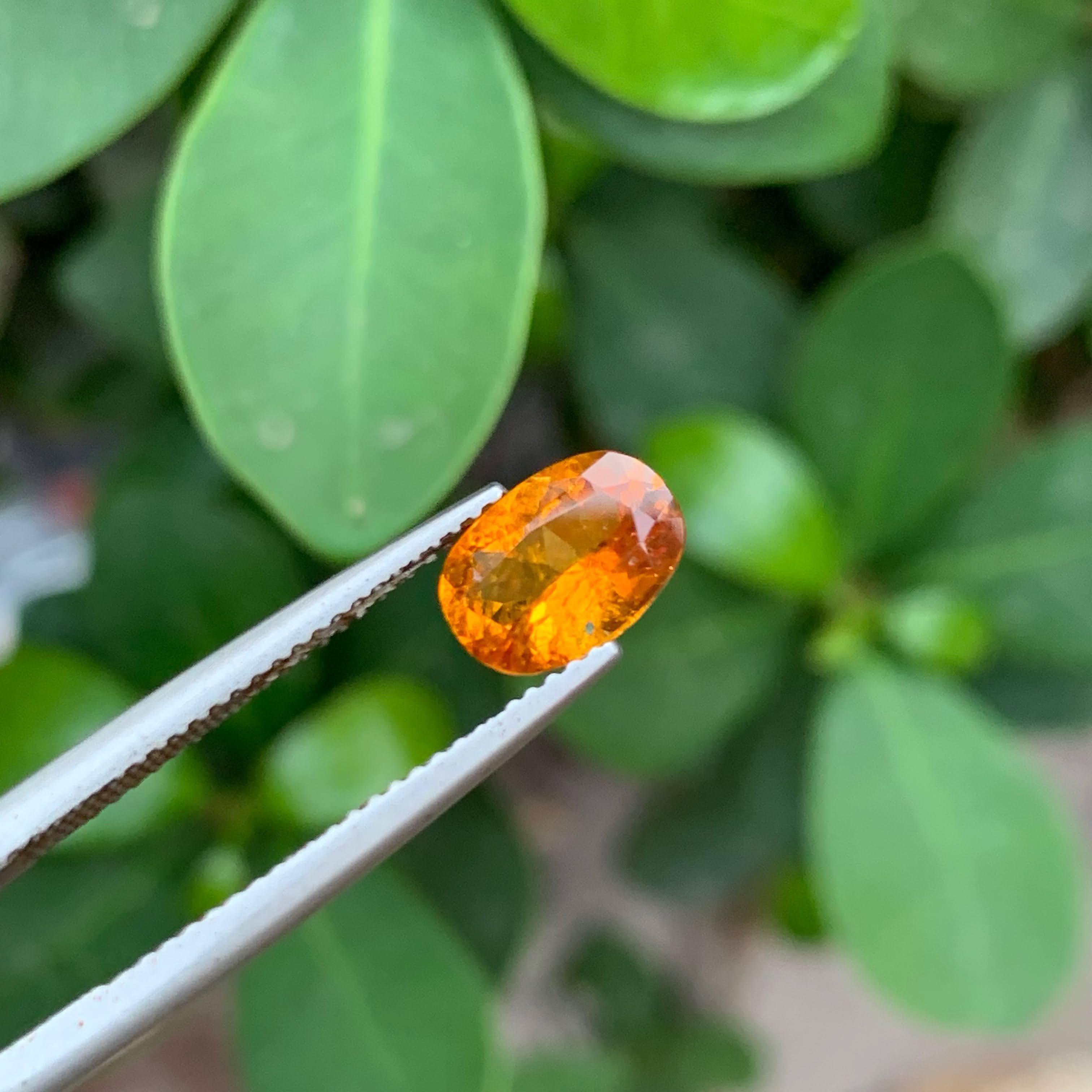 1,90 Carati National Loose Orange Fanta Garnet Stone Taglio ovale Gemma africana in vendita 1