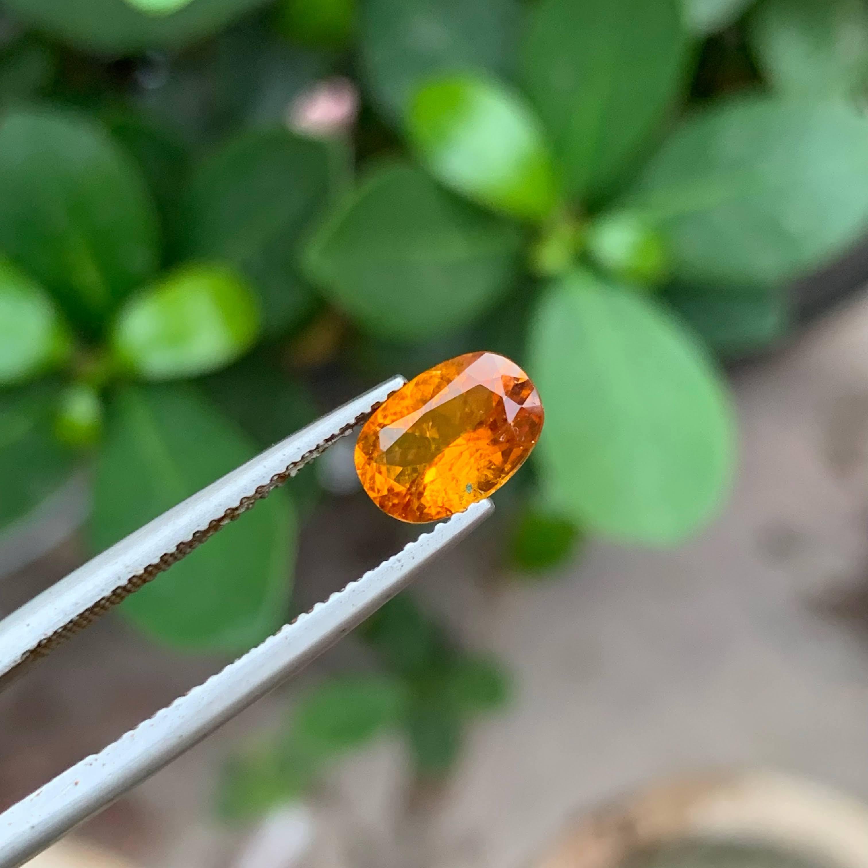 1,90 Carati National Loose Orange Fanta Garnet Stone Taglio ovale Gemma africana in vendita 3