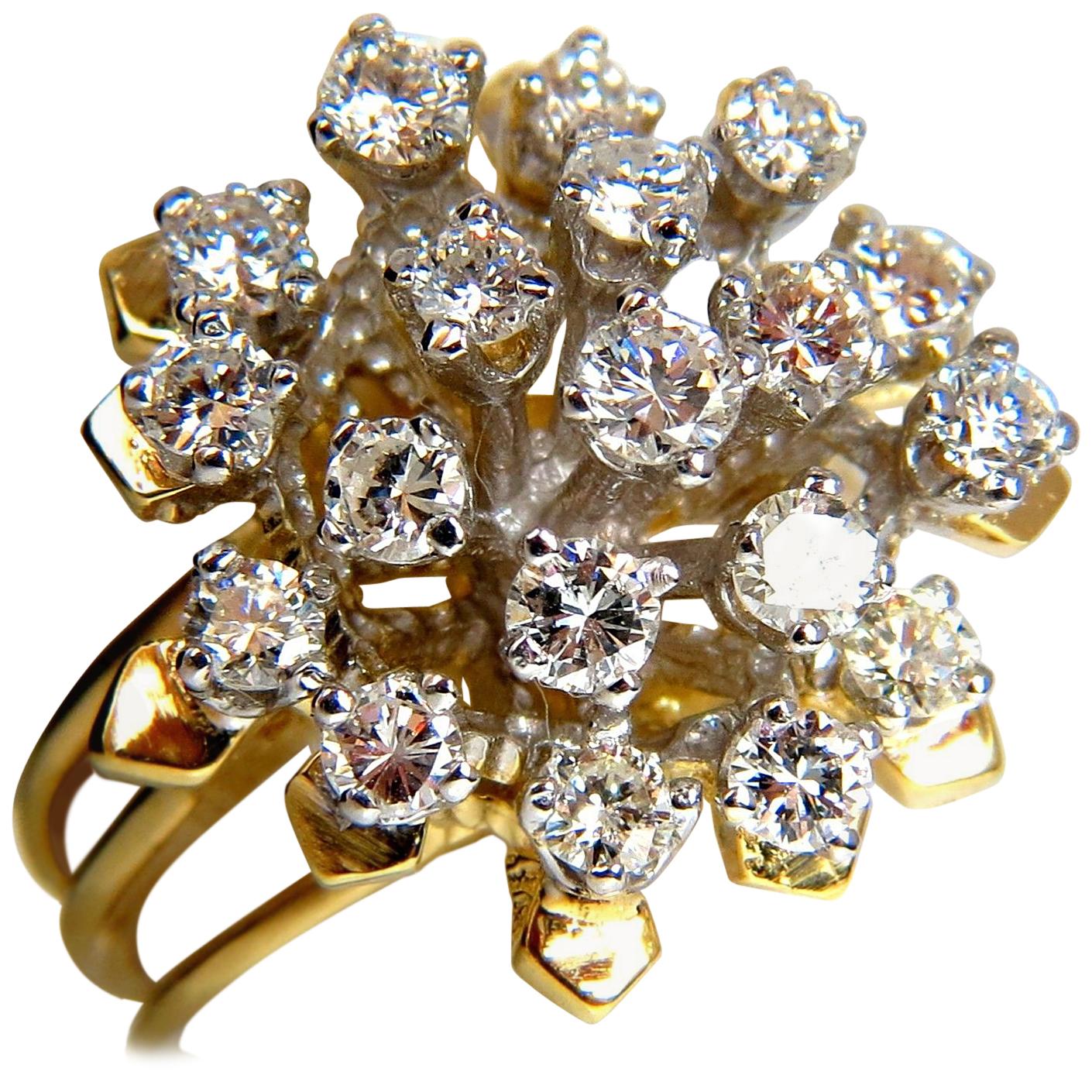 Bague cocktail flottante en relief en or 14 carats avec diamants naturels de 1,90 carat en relief en vente