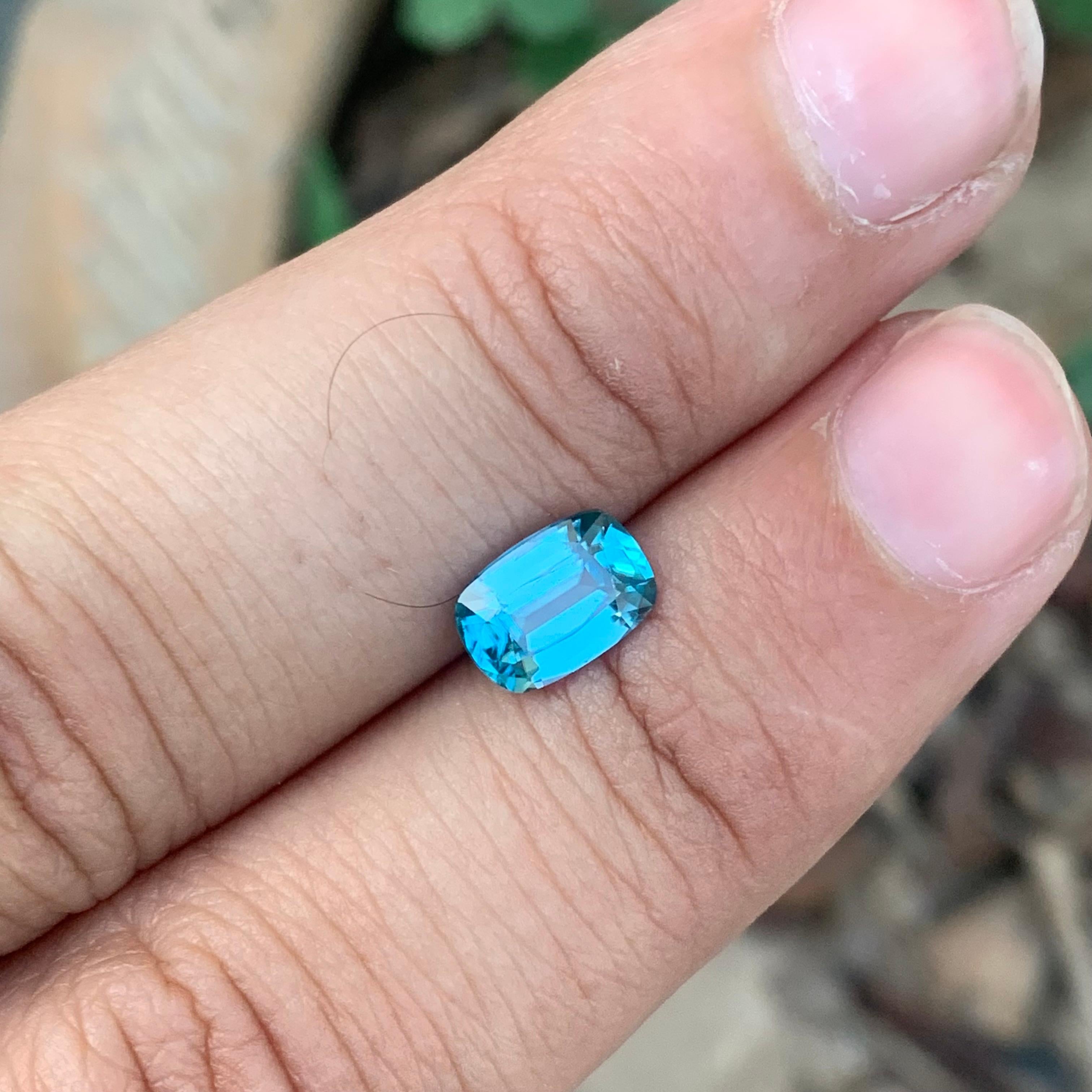 1.90 Carat Natural Light Blue Loose Zircon Ring Gem from Cambodia Cushion Shape For Sale 4