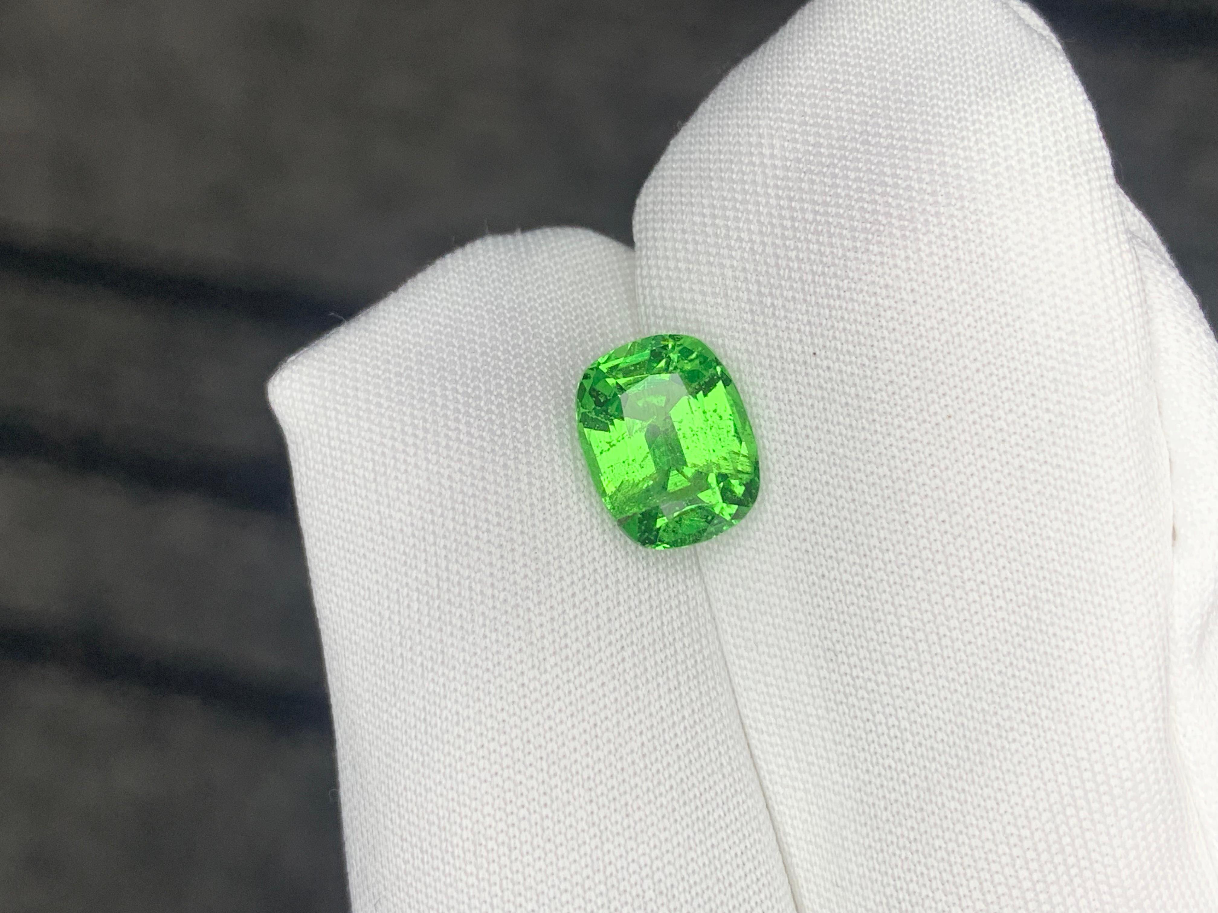 1.90 Carat Natural Loose Apple Green Tsavorite Garnet Cushion Cut Gemstone For Sale 5